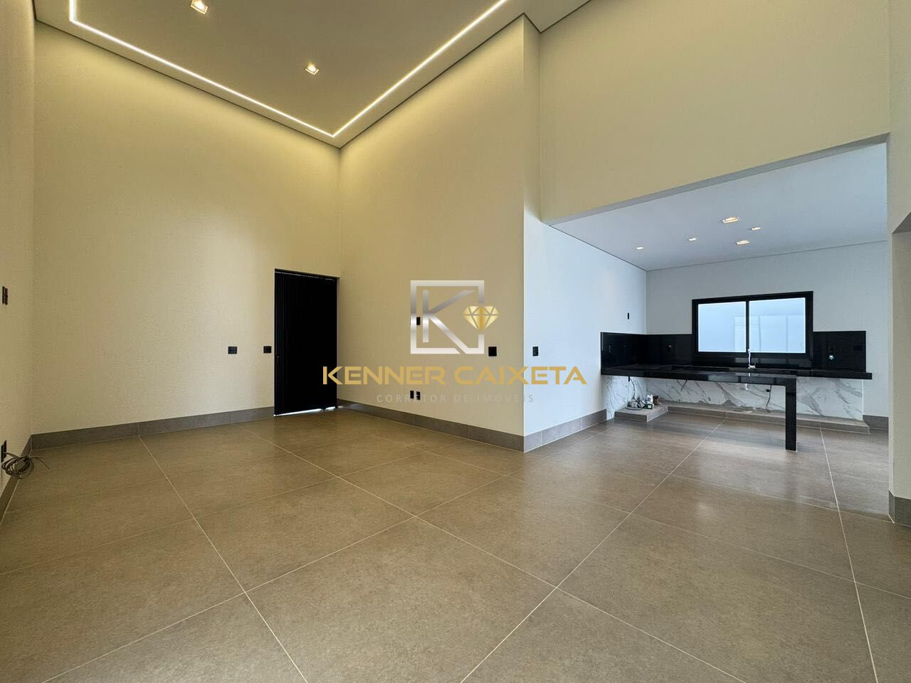 Casa, 3 quartos, 215 m² - Foto 4