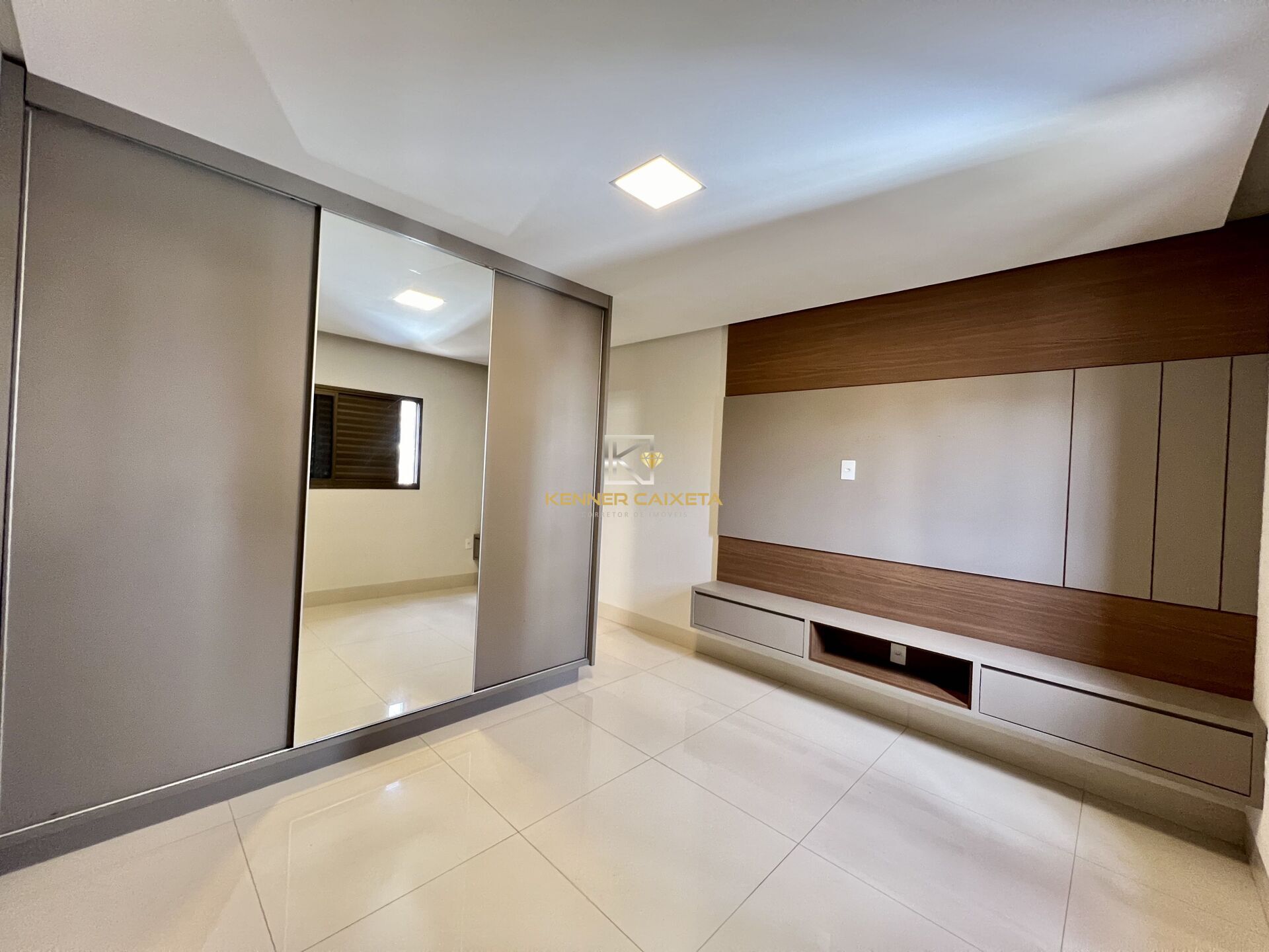 Apartamento à venda com 3 quartos, 120m² - Foto 11