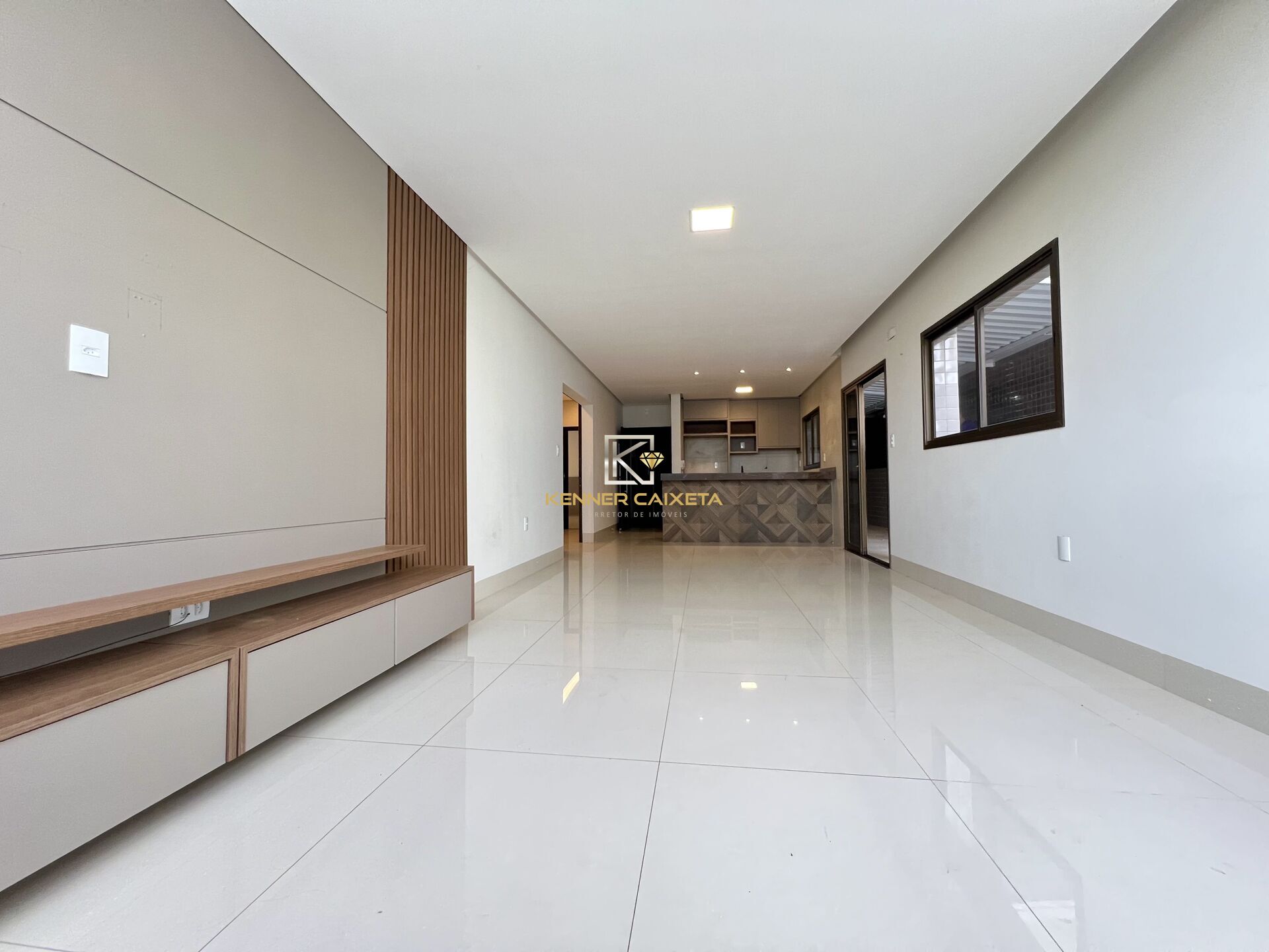 Apartamento à venda com 3 quartos, 120m² - Foto 1