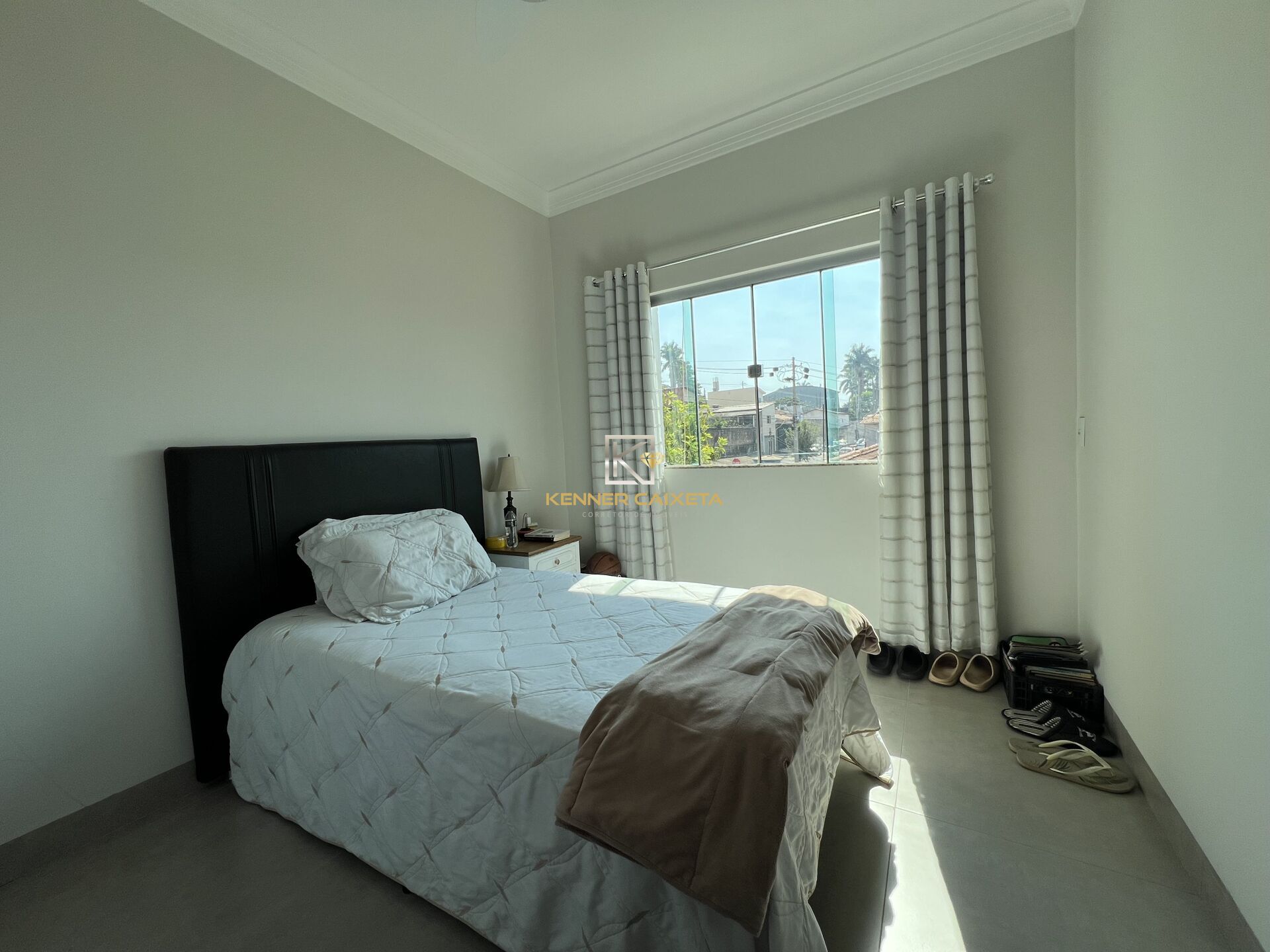 Casa à venda com 5 quartos, 300m² - Foto 6