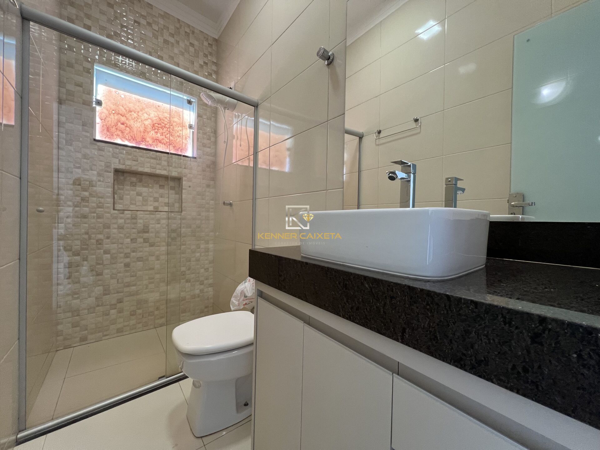 Casa à venda com 5 quartos, 300m² - Foto 30