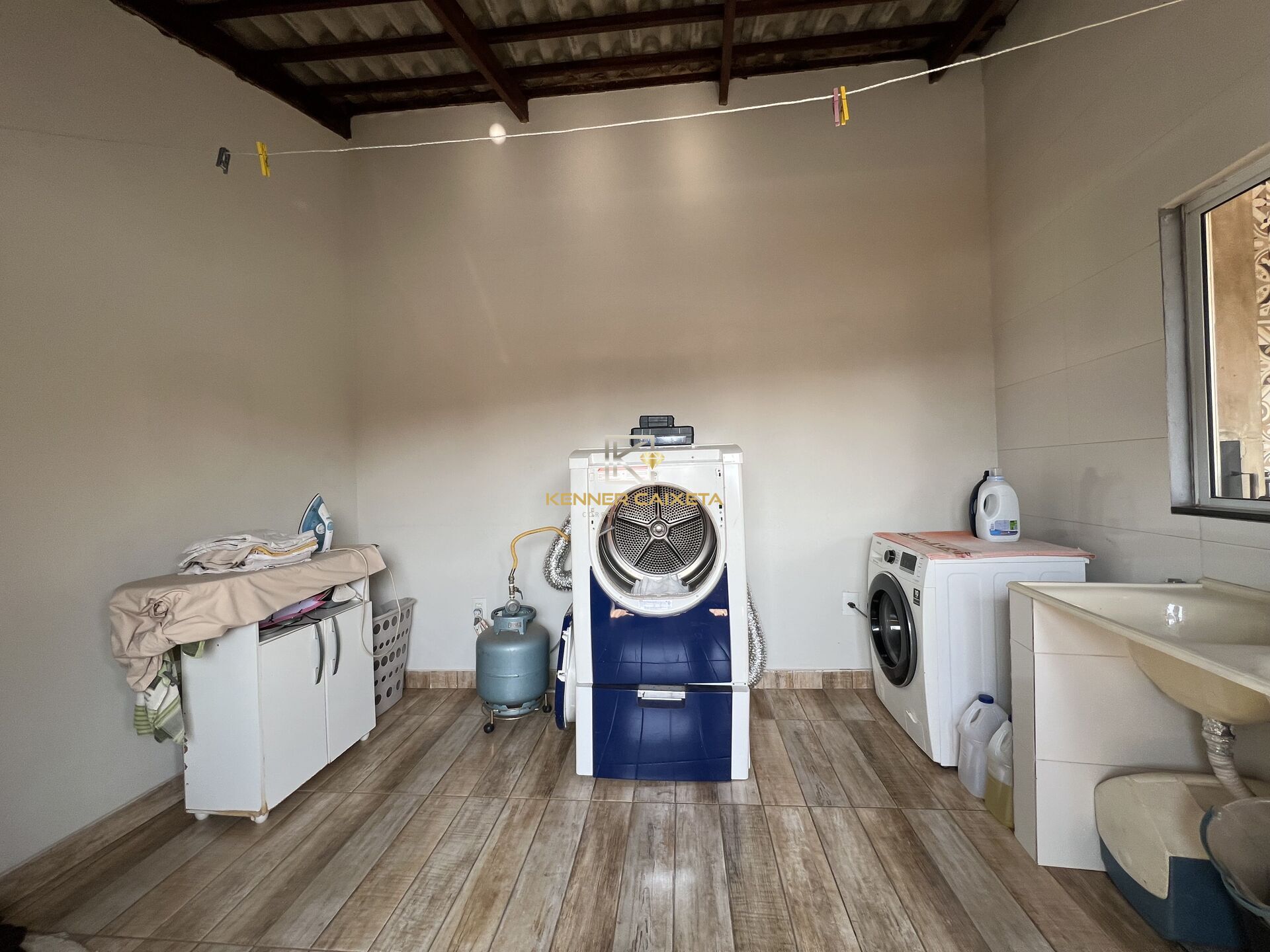 Casa à venda com 5 quartos, 300m² - Foto 21