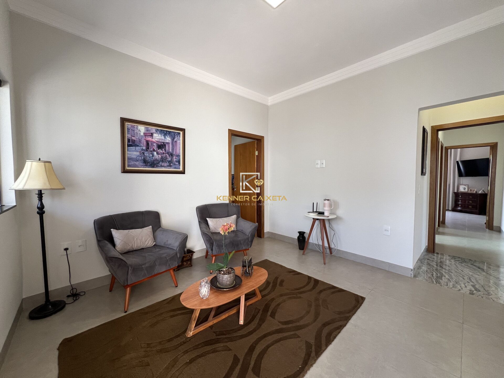 Casa à venda com 5 quartos, 300m² - Foto 3