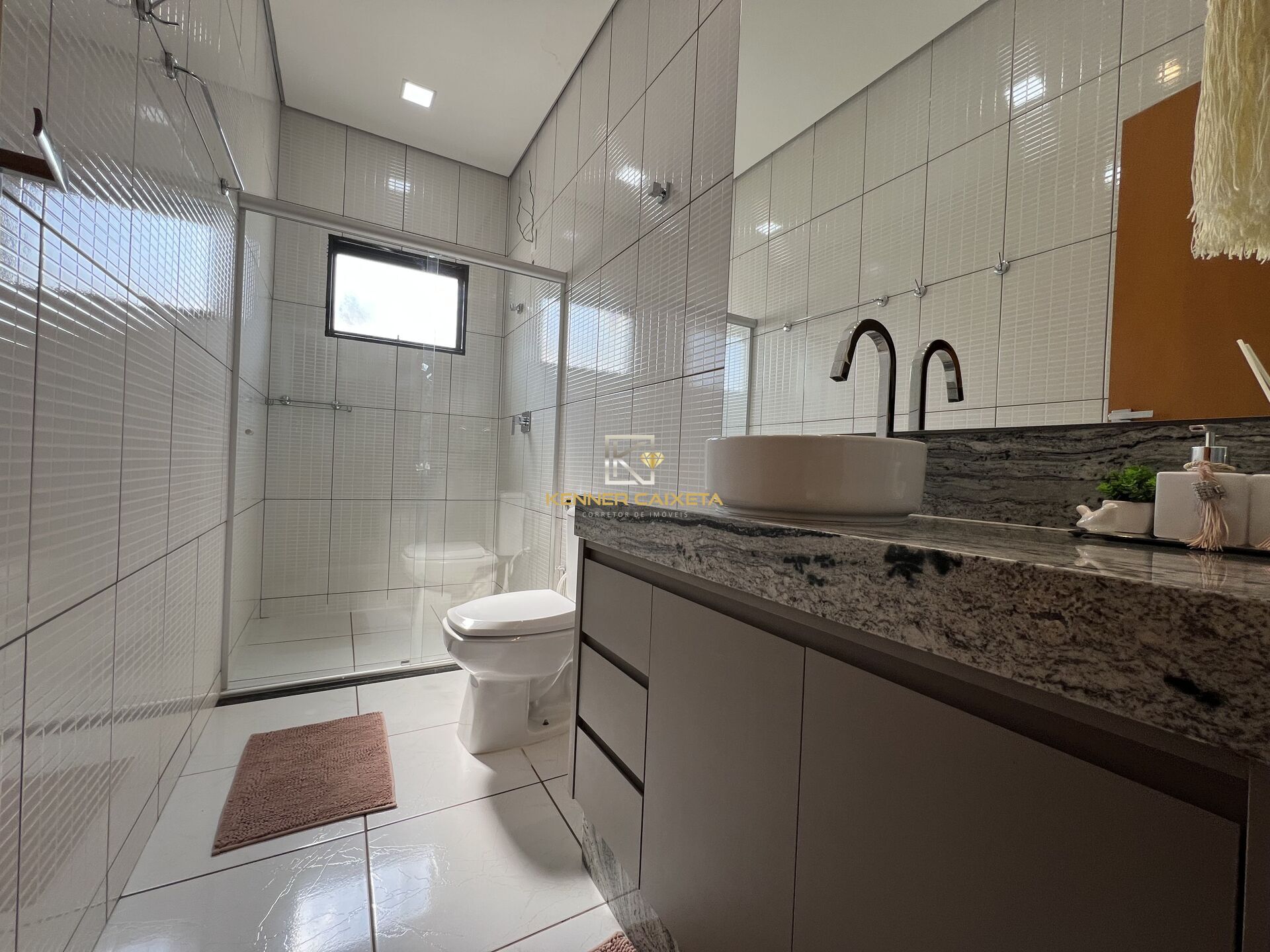 Casa à venda com 5 quartos, 300m² - Foto 17