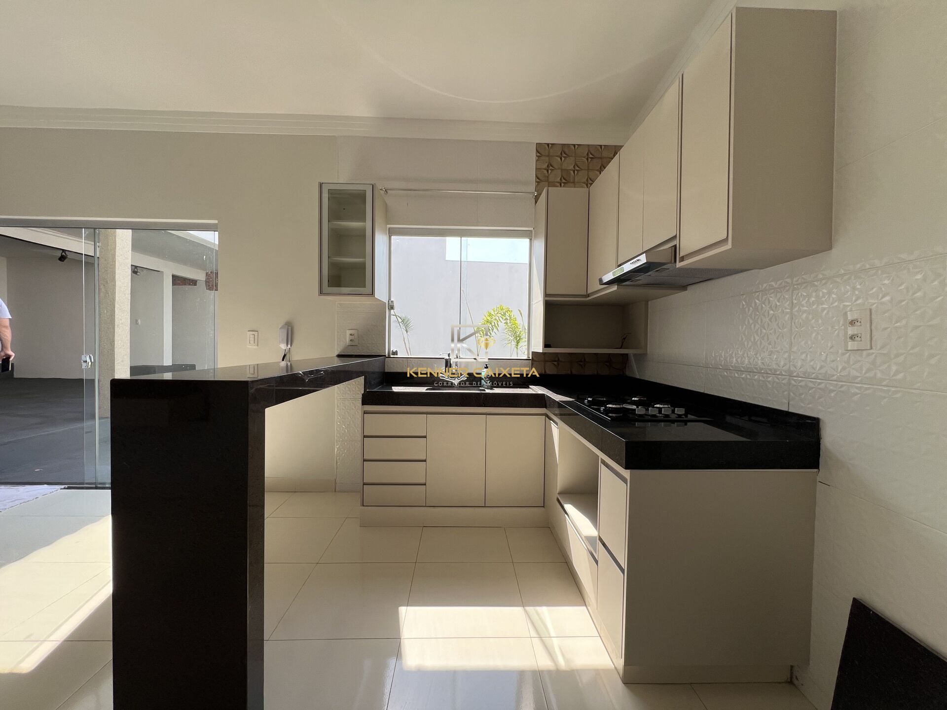 Casa à venda com 5 quartos, 300m² - Foto 31