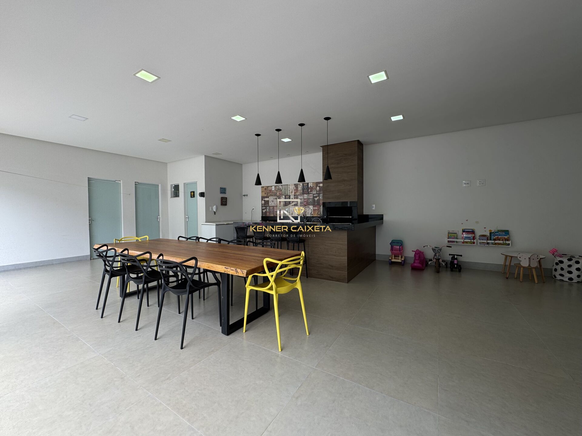 Casa à venda com 3 quartos, 243m² - Foto 16