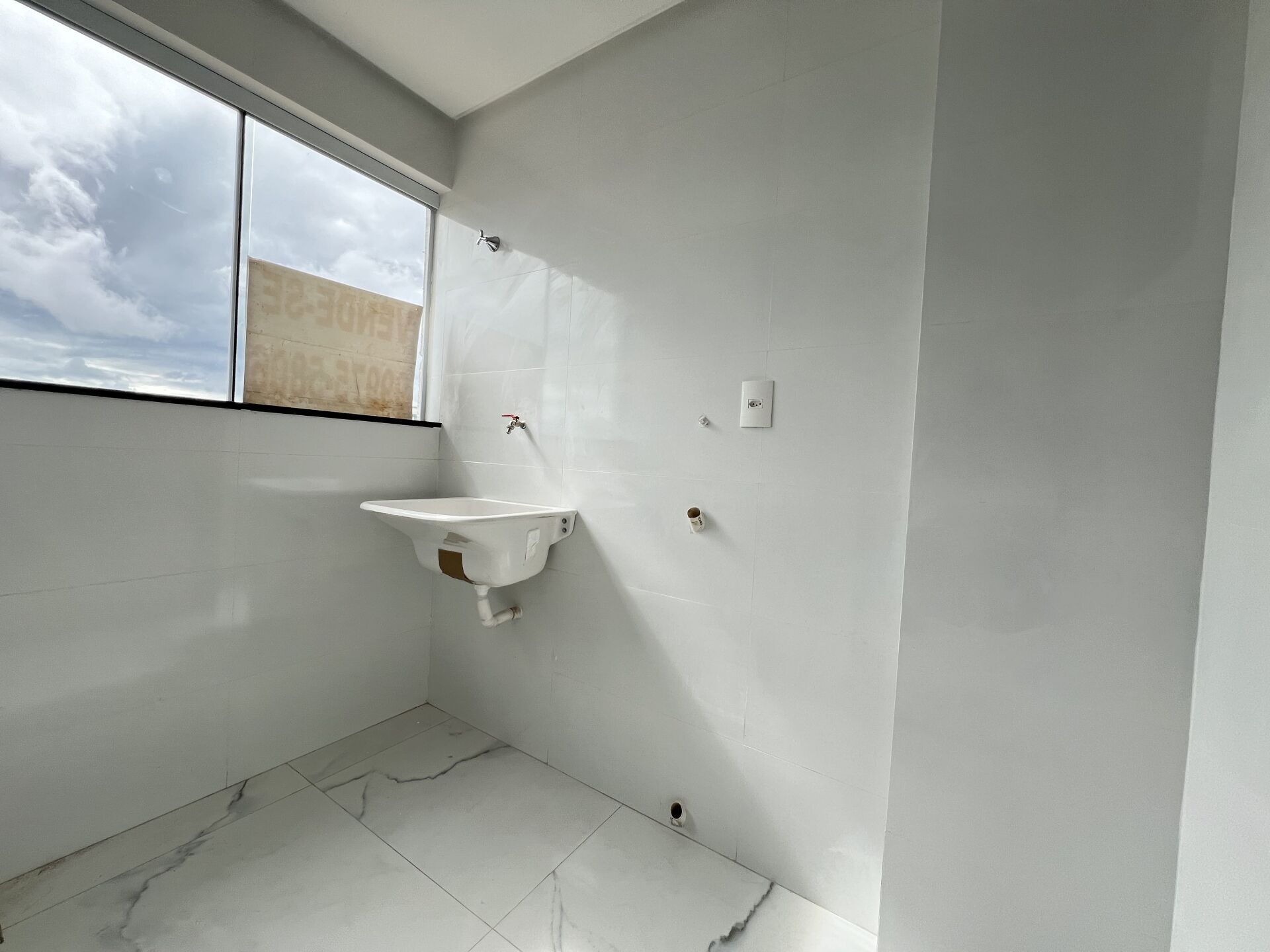 Apartamento à venda com 2 quartos, 75m² - Foto 5