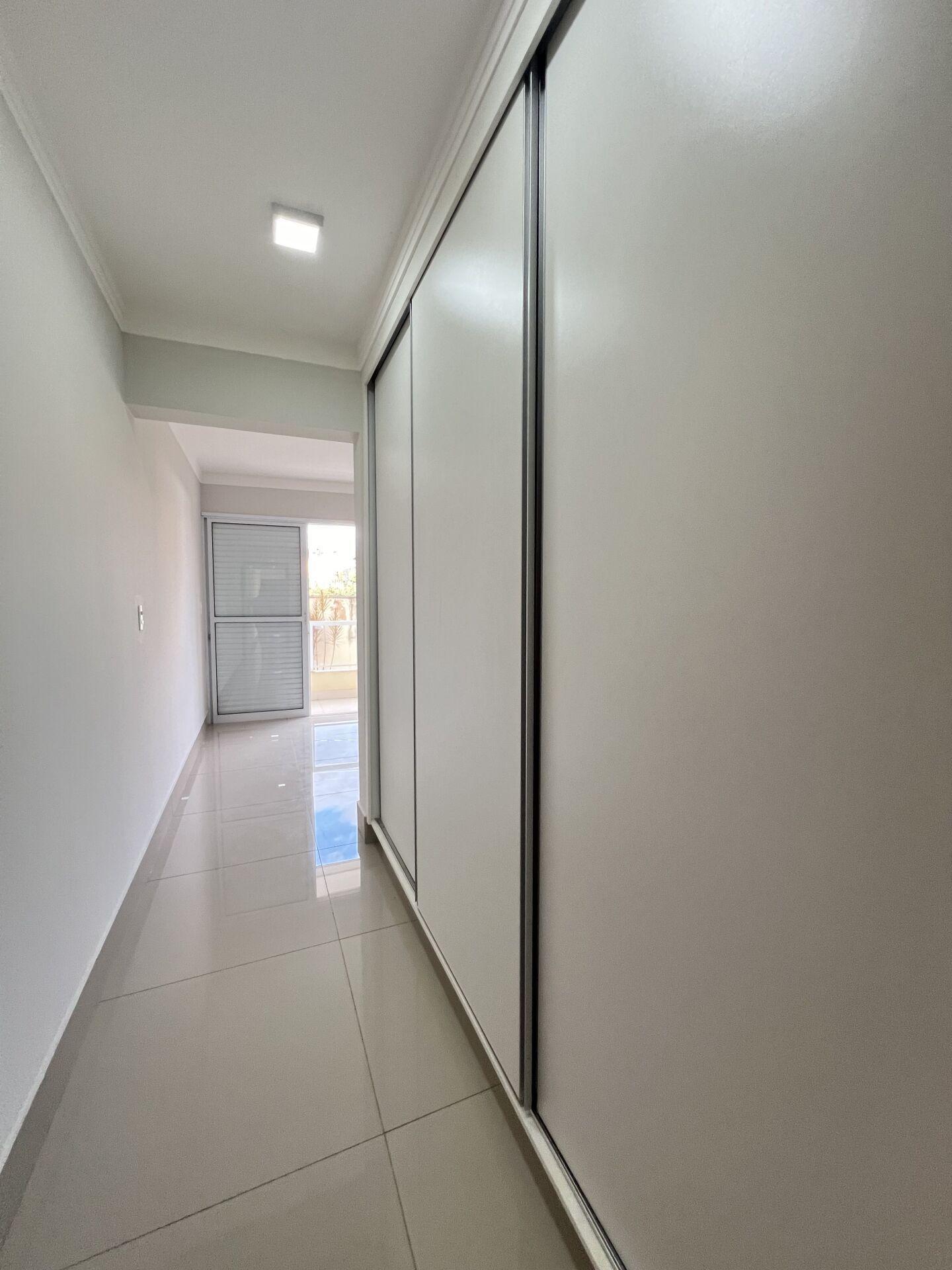 Apartamento à venda com 3 quartos, 107m² - Foto 7