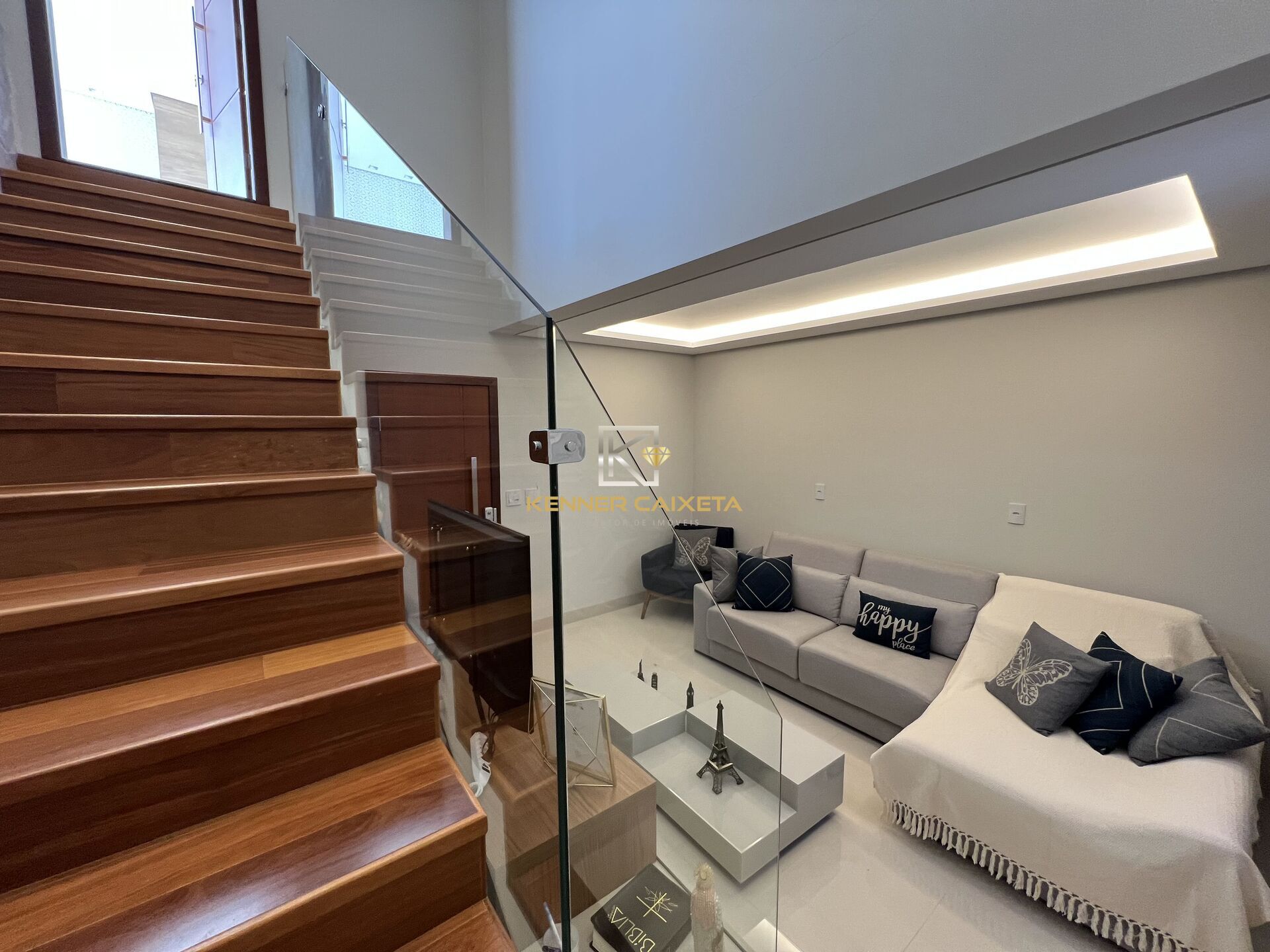 Cobertura, 3 quartos, 202 m² - Foto 2