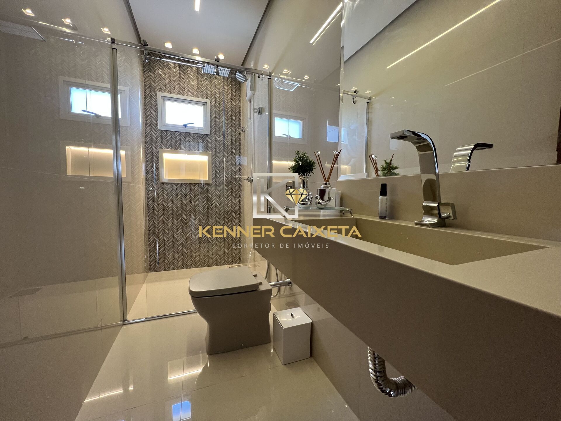Cobertura, 3 quartos, 202 m² - Foto 9
