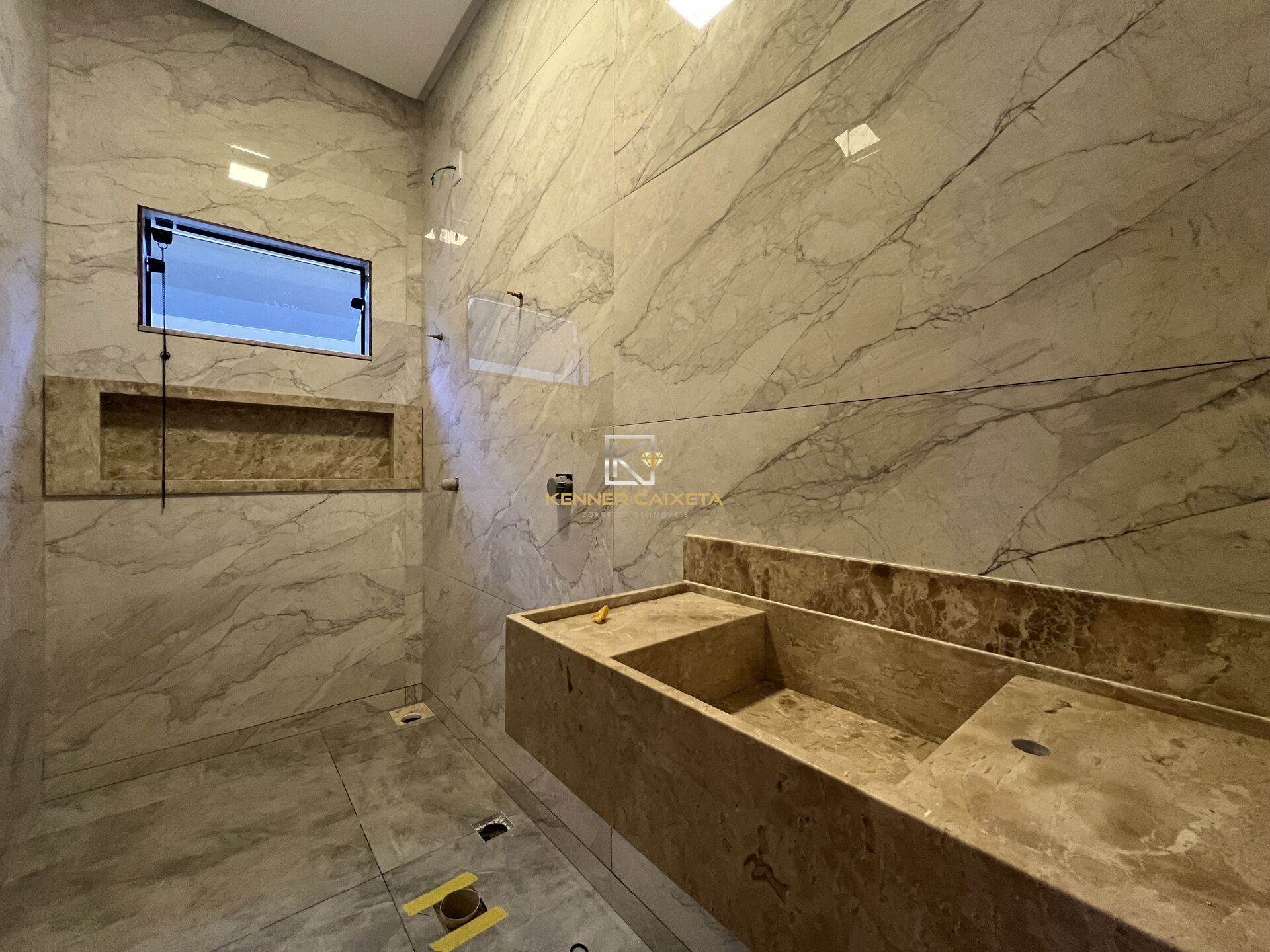 Casa à venda com 3 quartos, 125m² - Foto 11