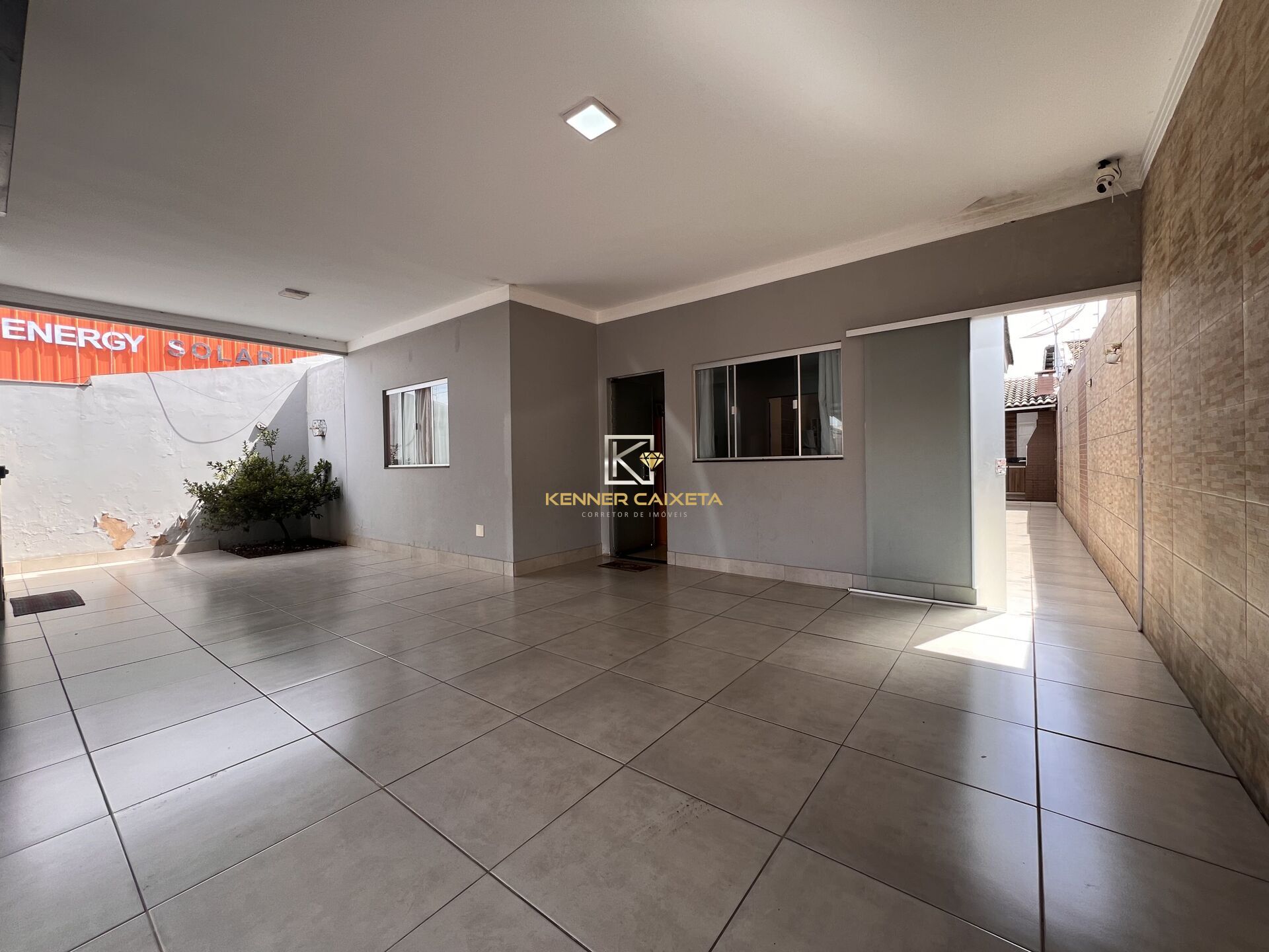 Casa à venda com 3 quartos, 138m² - Foto 2