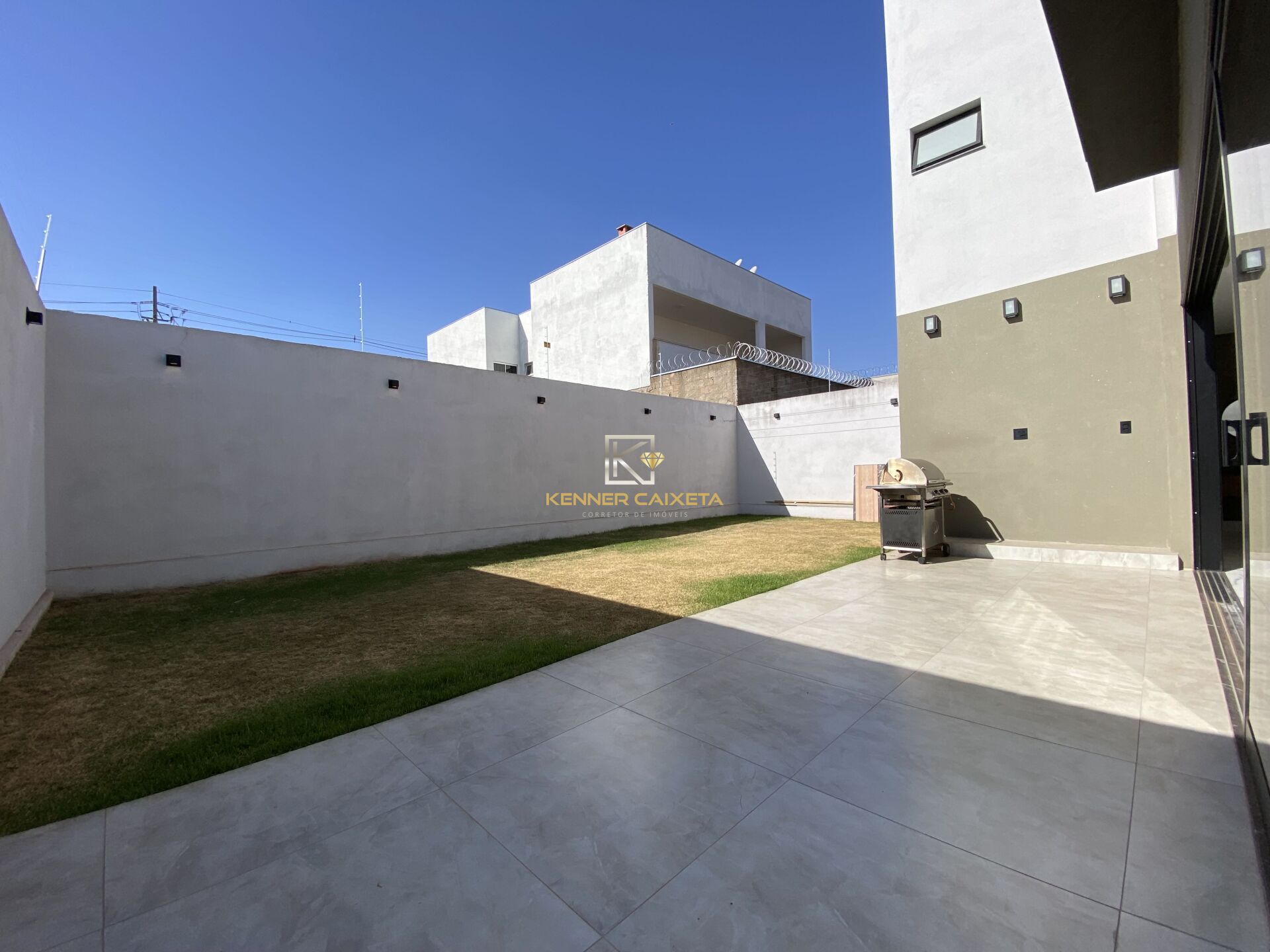 Casa à venda com 3 quartos, 212m² - Foto 22