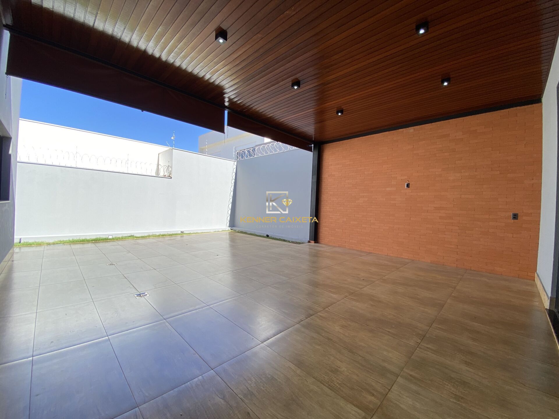 Casa à venda com 4 quartos, 236m² - Foto 16