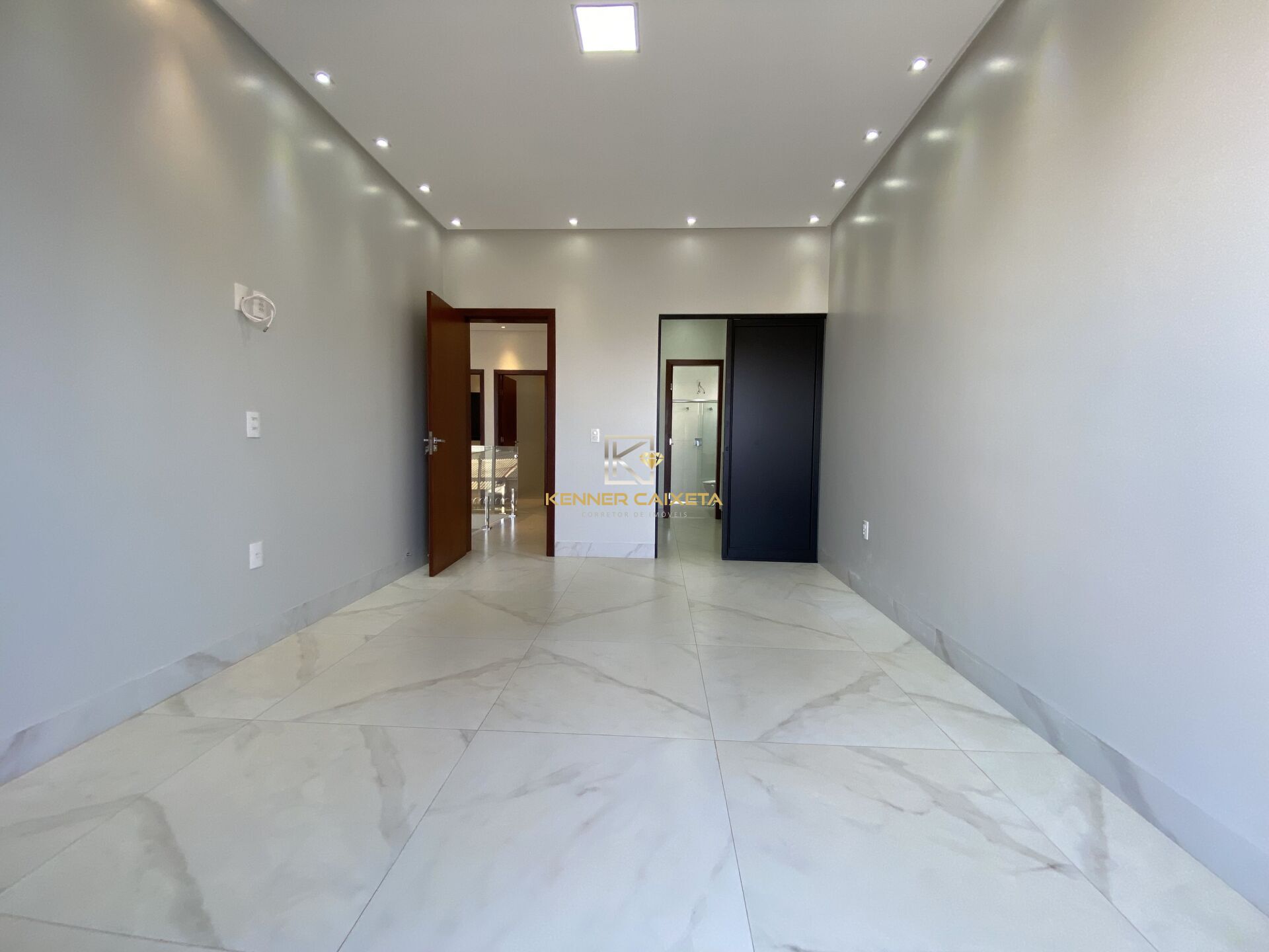 Casa à venda com 4 quartos, 236m² - Foto 28