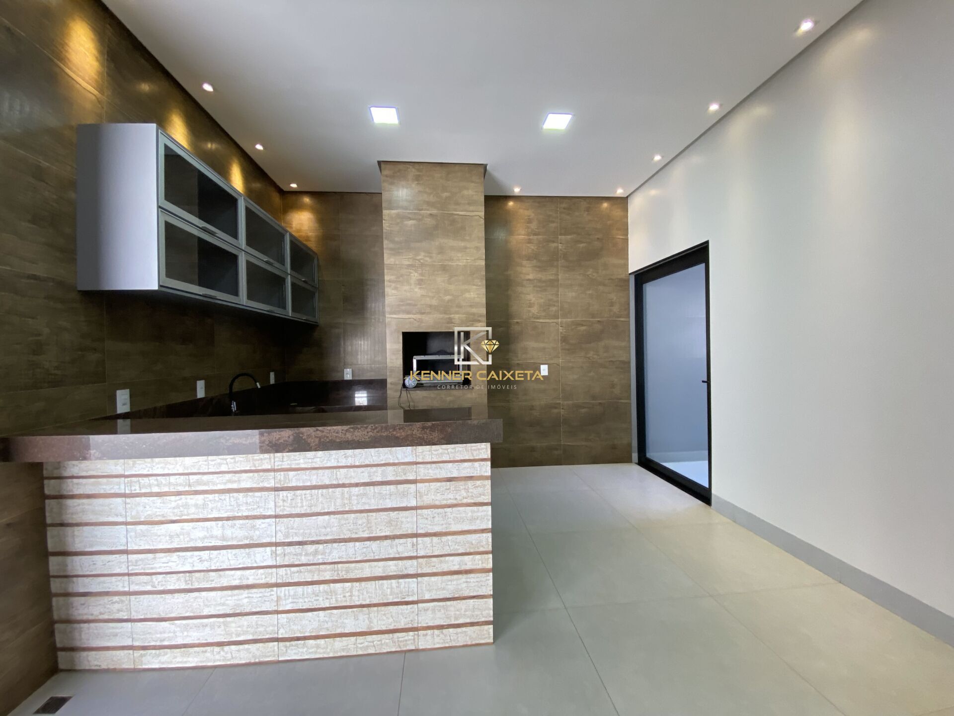 Casa à venda com 4 quartos, 236m² - Foto 14