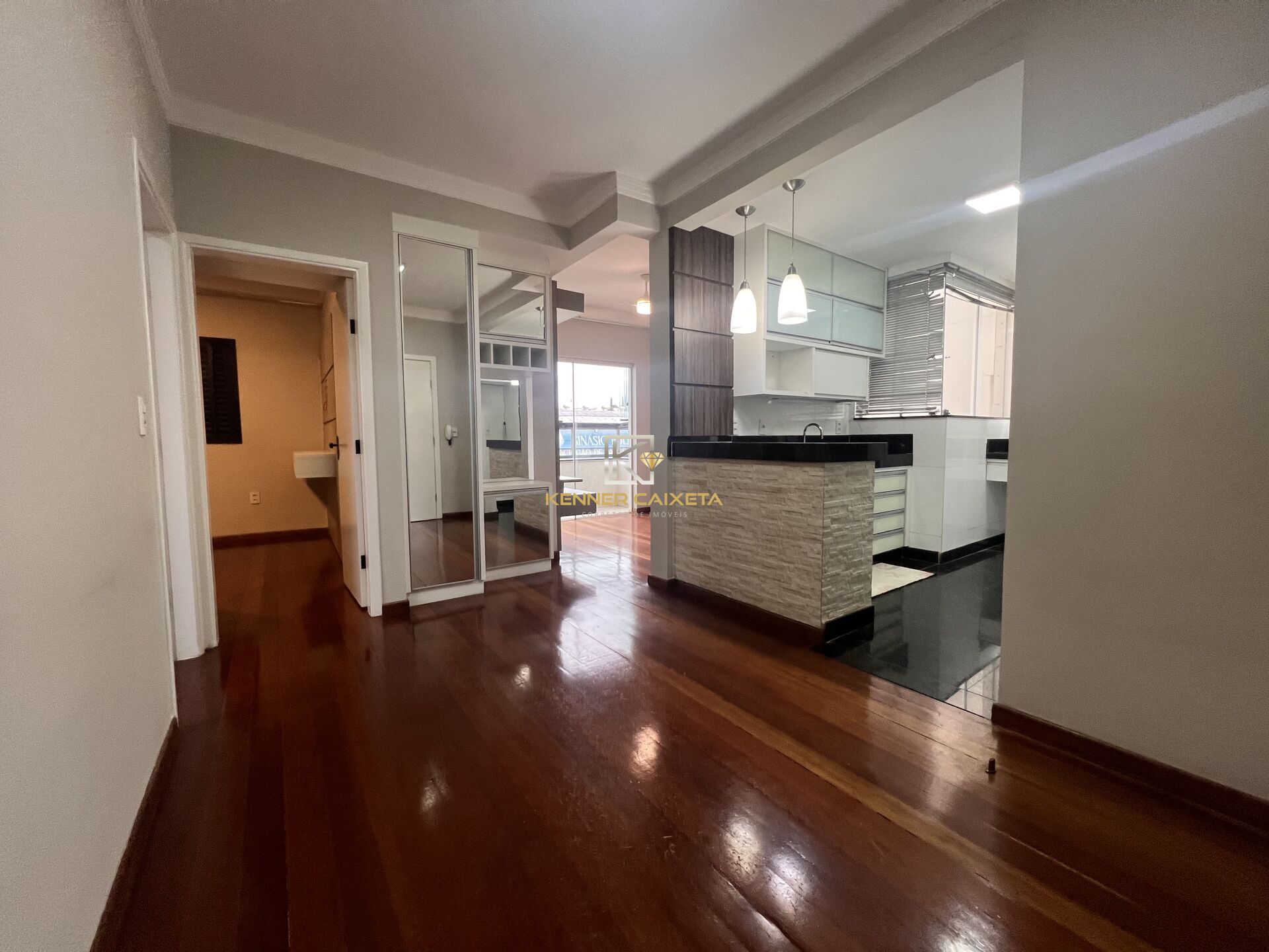 Apartamento à venda com 3 quartos, 72m² - Foto 1