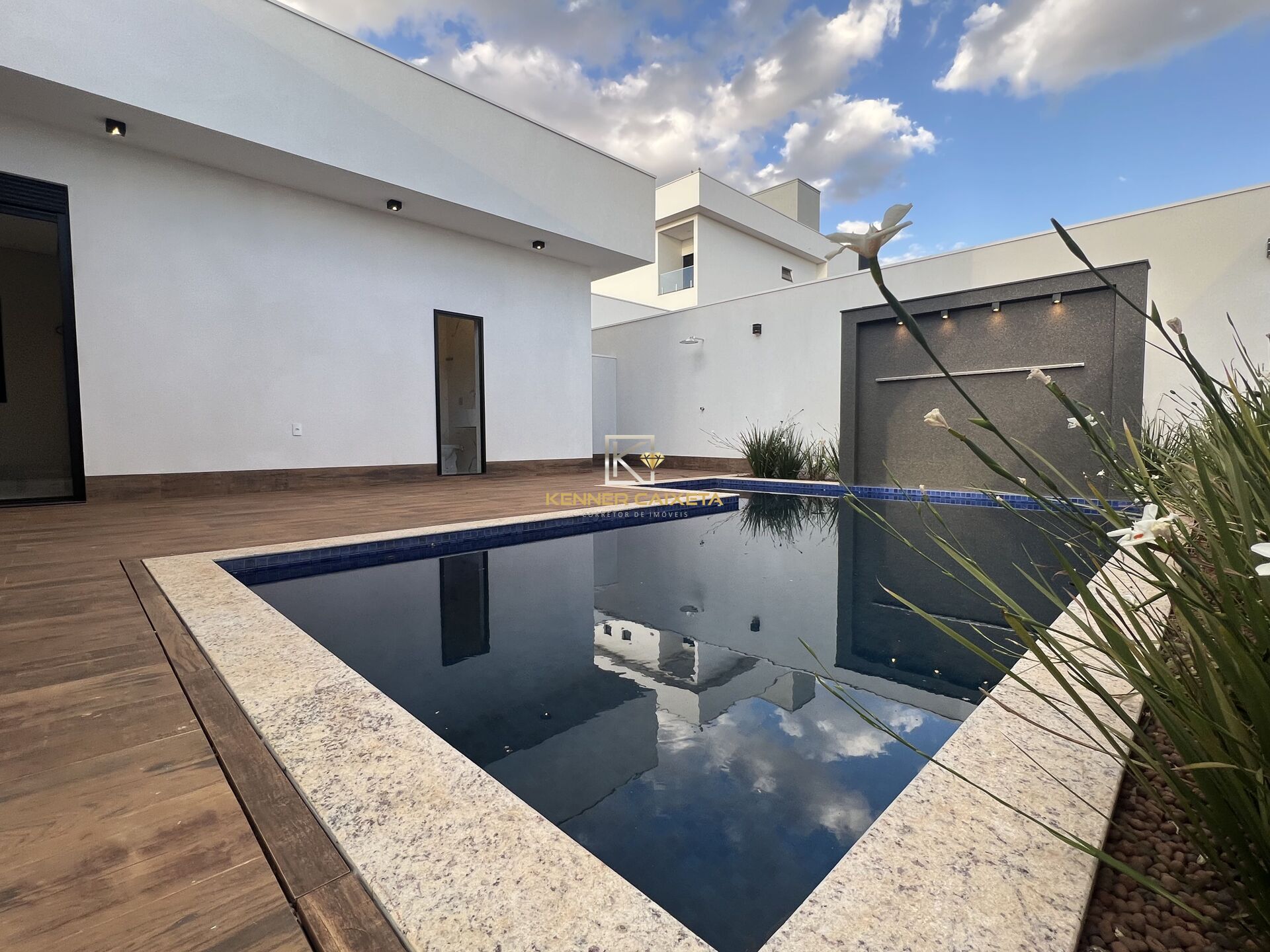 Casa à venda com 3 quartos, 225m² - Foto 16