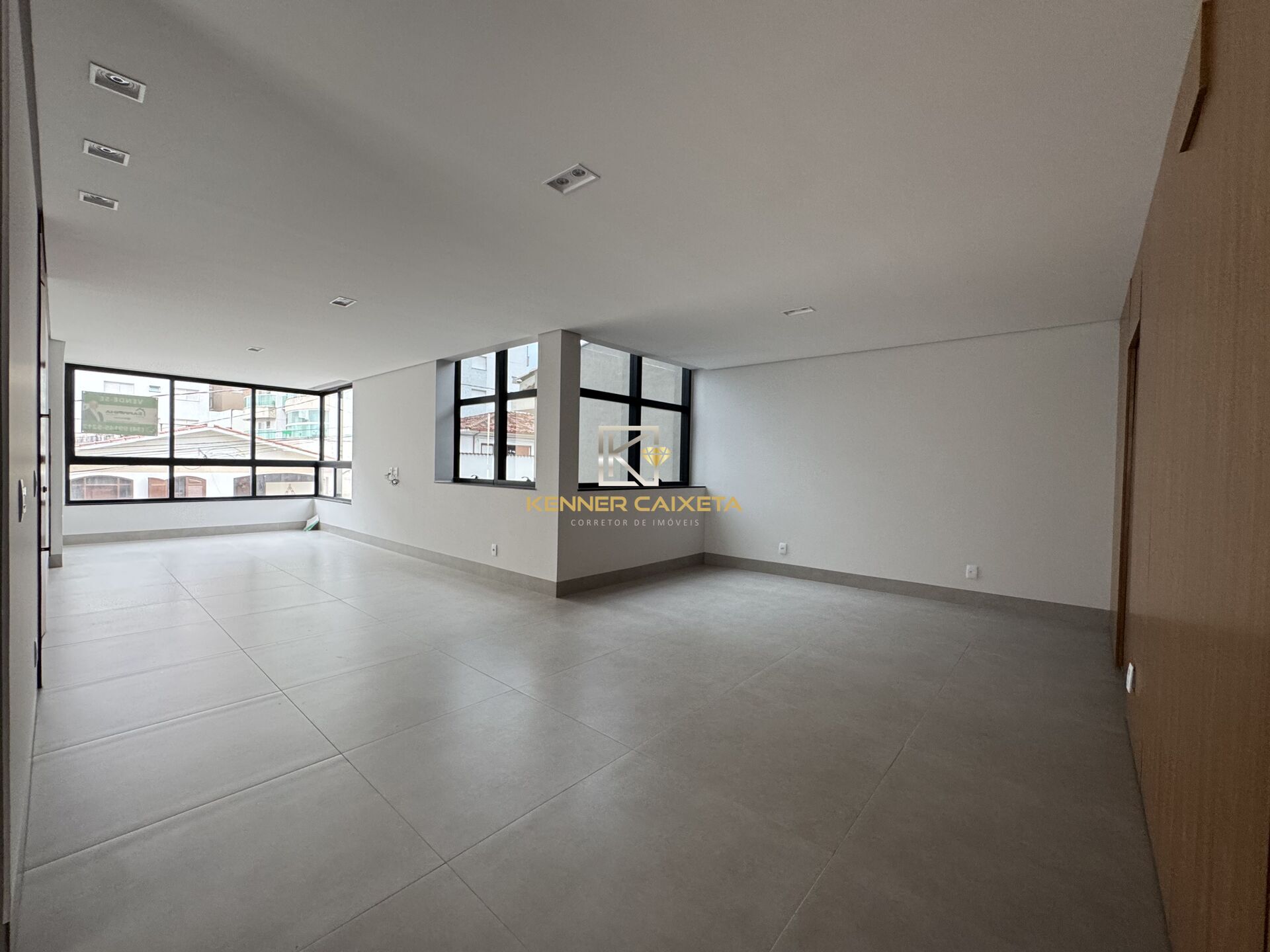 Apartamento, 3 quartos, 178 m² - Foto 1