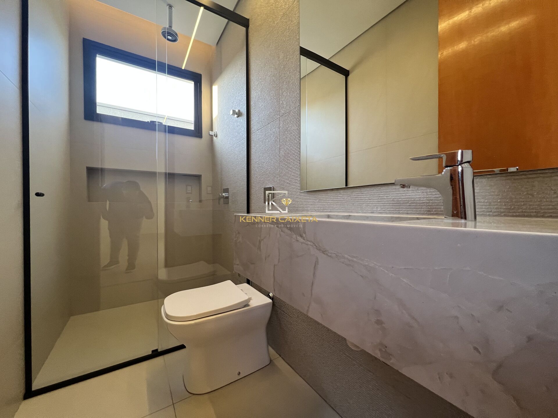 Casa à venda com 4 quartos, 313m² - Foto 36