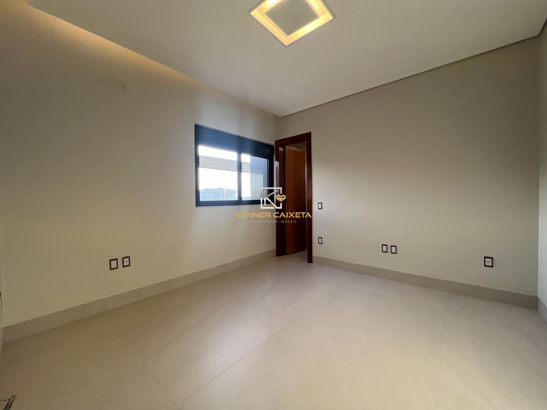 Casa à venda com 4 quartos, 313m² - Foto 35