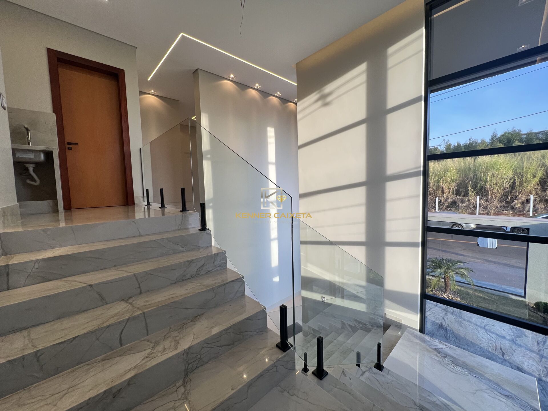 Casa à venda com 4 quartos, 313m² - Foto 24