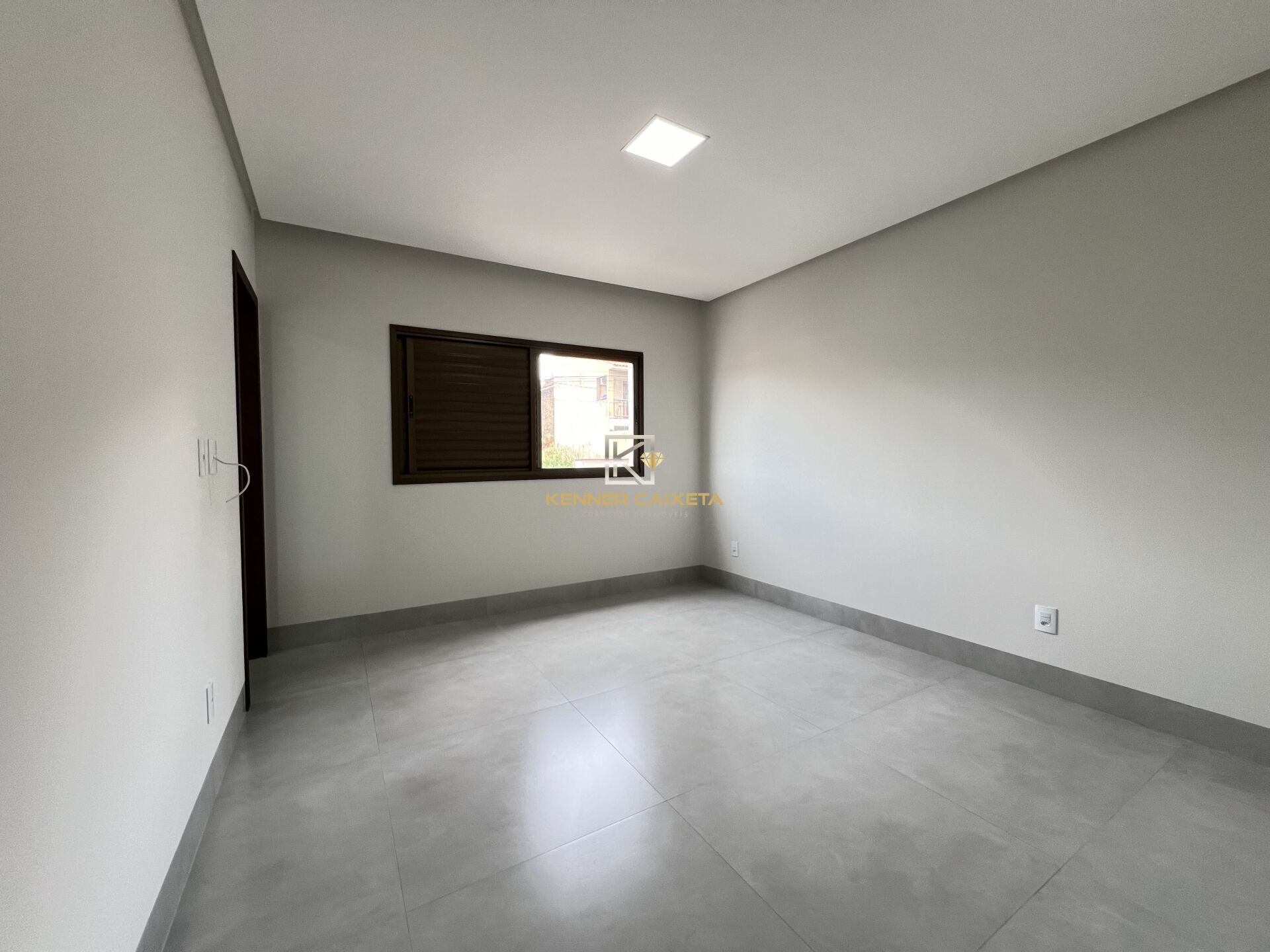 Apartamento à venda com 3 quartos, 105m² - Foto 7