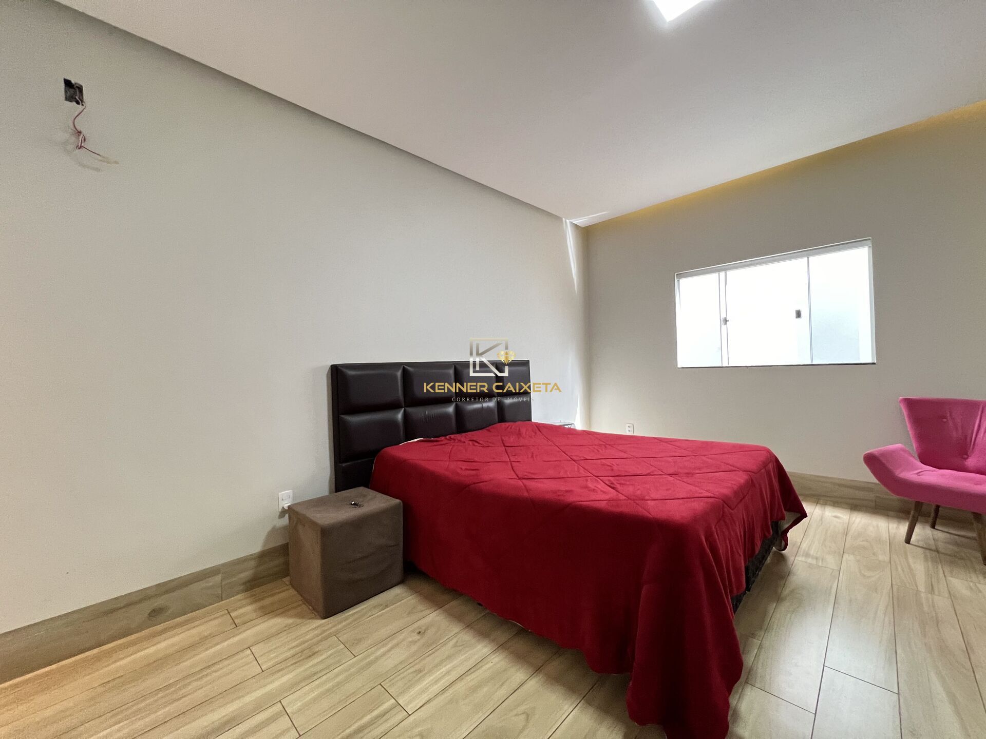 Casa à venda com 5 quartos, 230m² - Foto 13