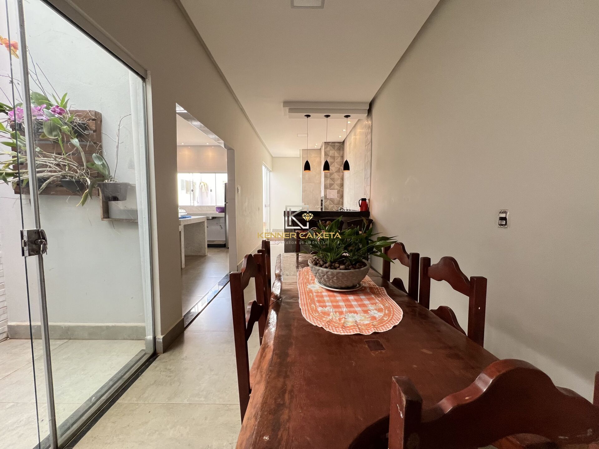 Casa à venda com 5 quartos, 230m² - Foto 21