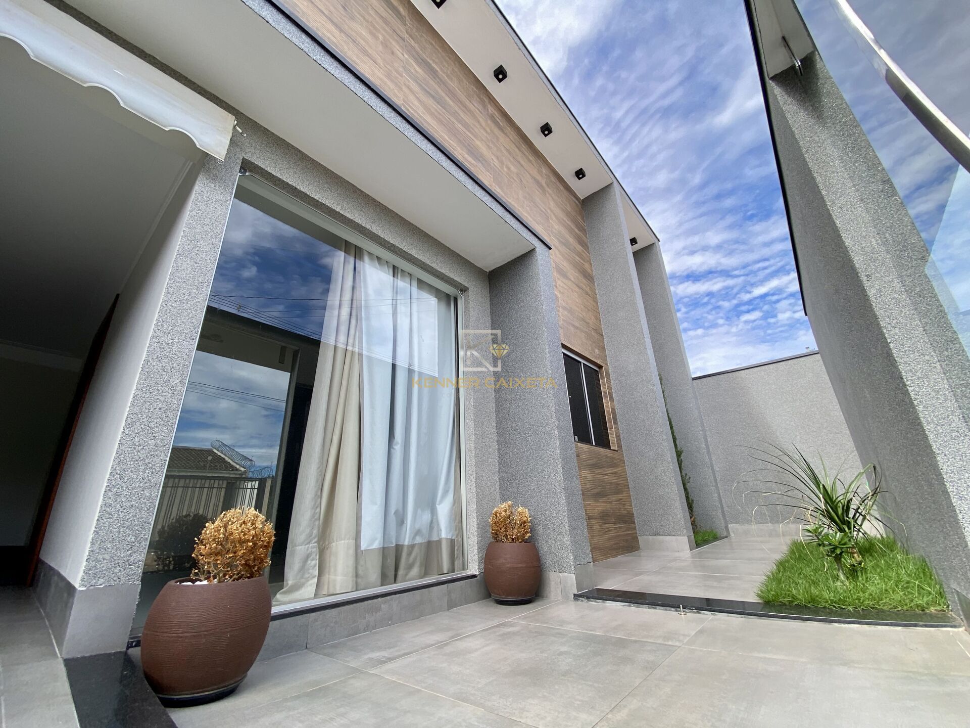 Casa, 3 quartos, 220 m² - Foto 1