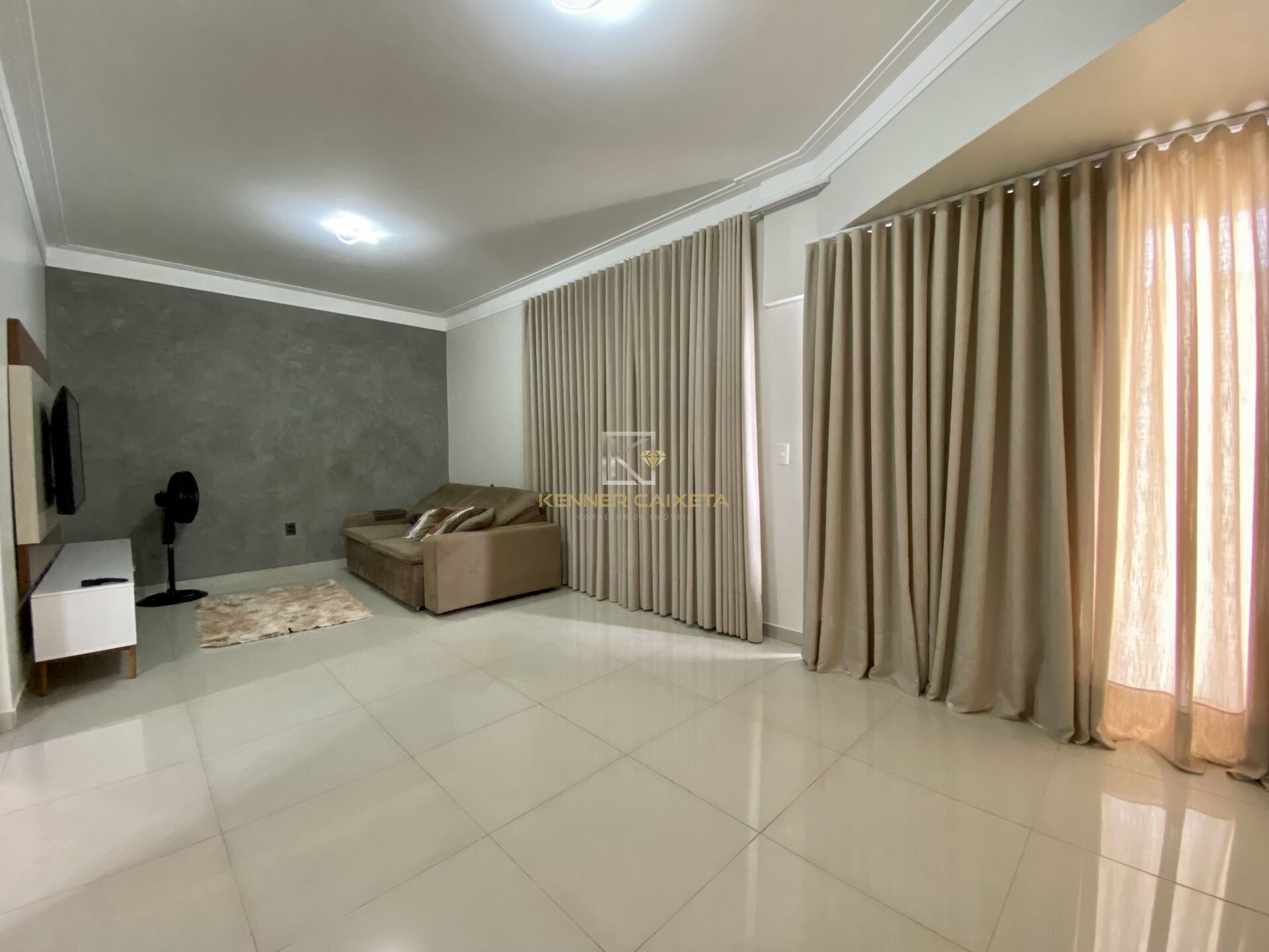 Casa, 3 quartos, 220 m² - Foto 3