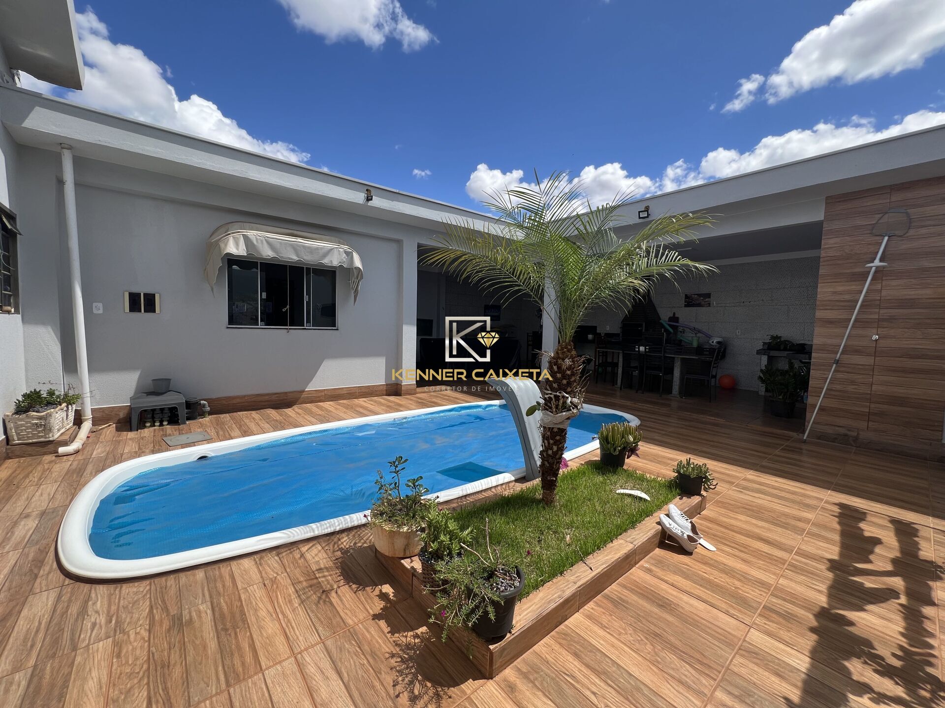 Casa, 3 quartos, 199 m² - Foto 2