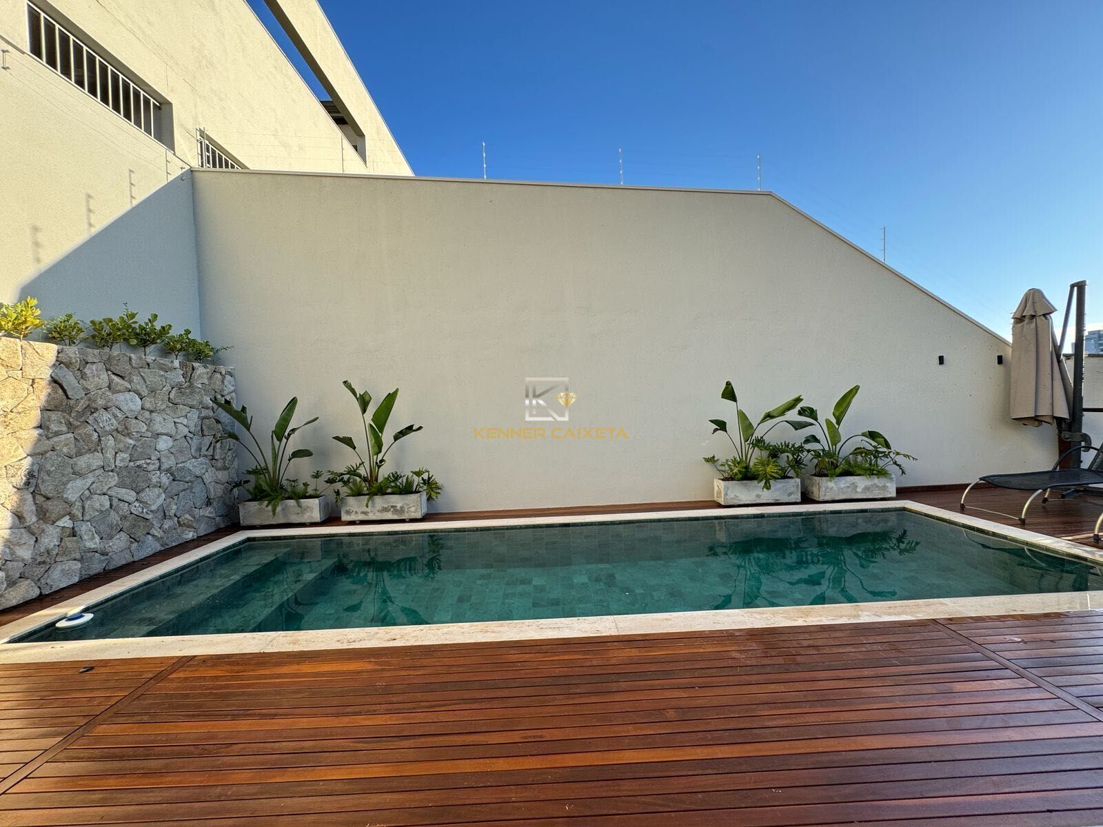 Casa à venda com 3 quartos, 270m² - Foto 4