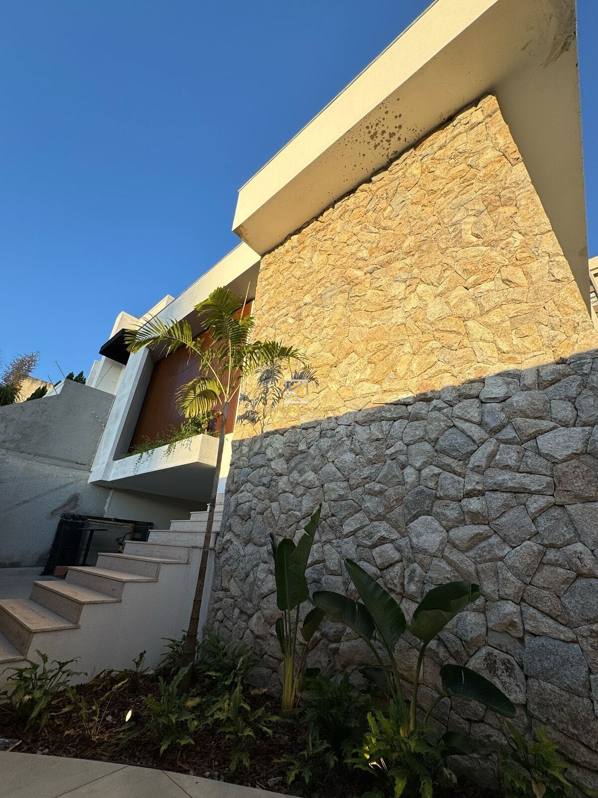Casa à venda com 3 quartos, 270m² - Foto 2