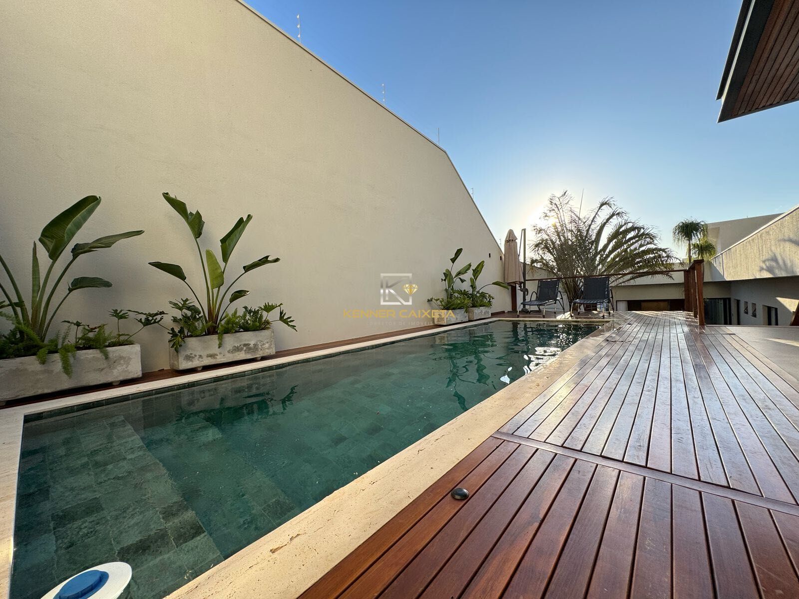 Casa à venda com 3 quartos, 270m² - Foto 8