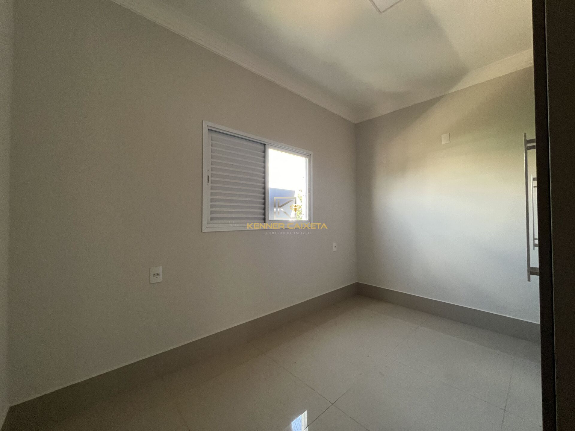 Apartamento à venda com 3 quartos, 100m² - Foto 8