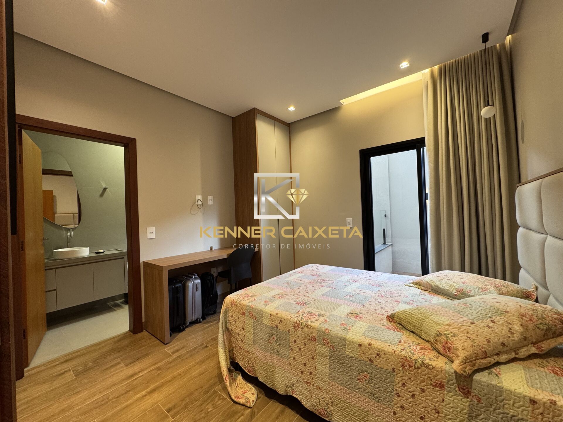 Casa, 3 quartos, 246 m² - Foto 40