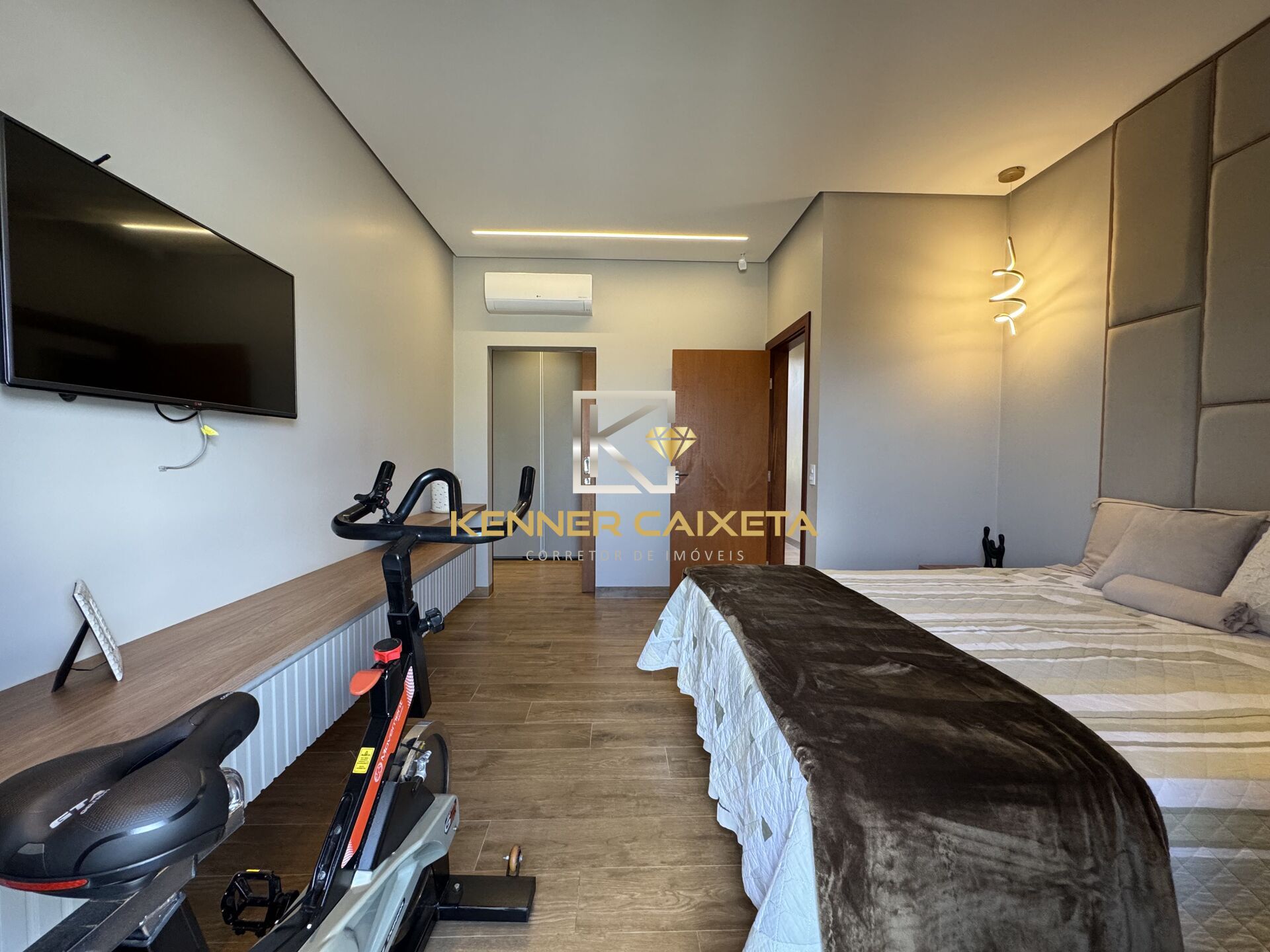 Casa, 3 quartos, 246 m² - Foto 38