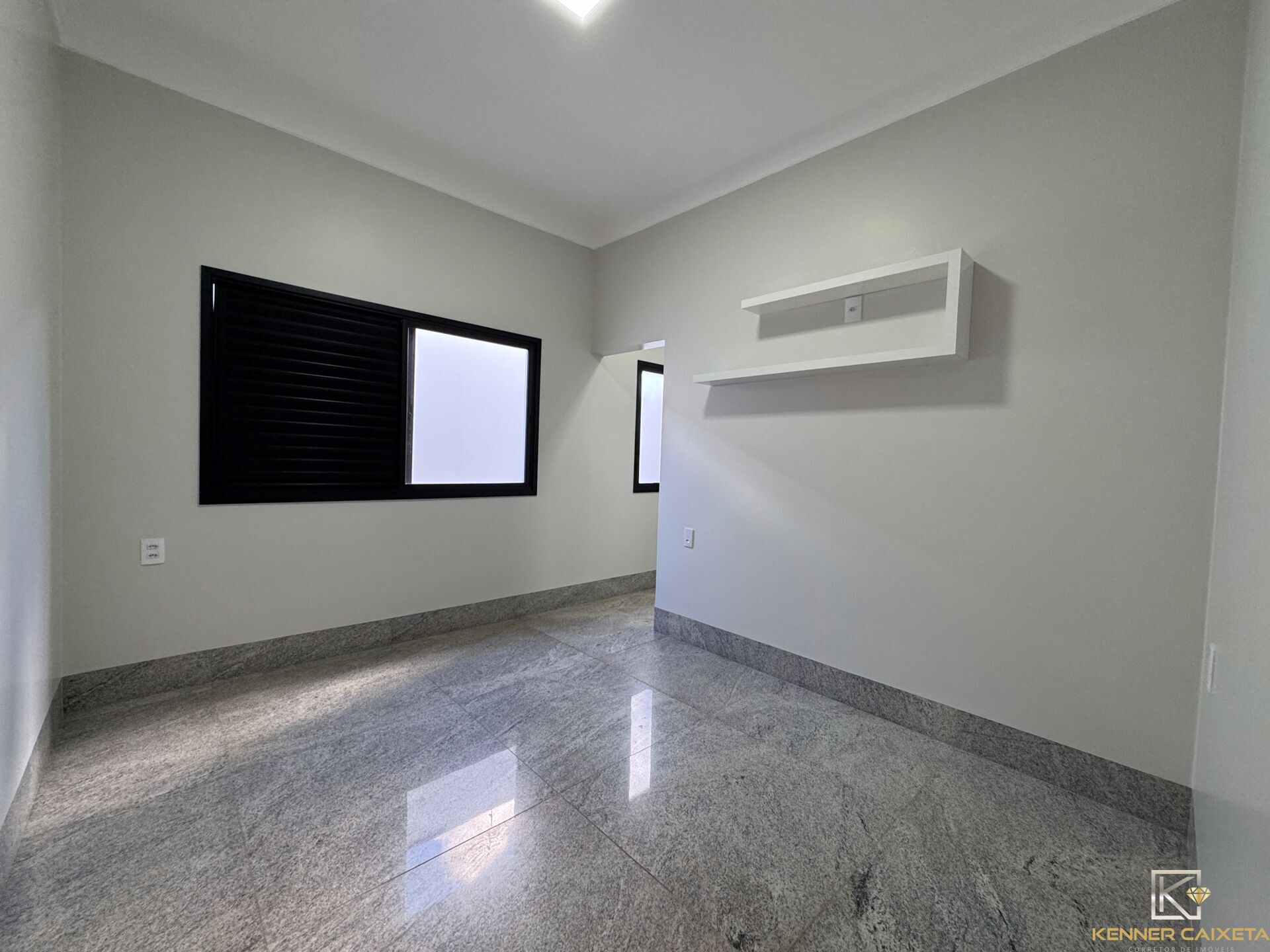 Casa, 4 quartos, 290 m² - Foto 11