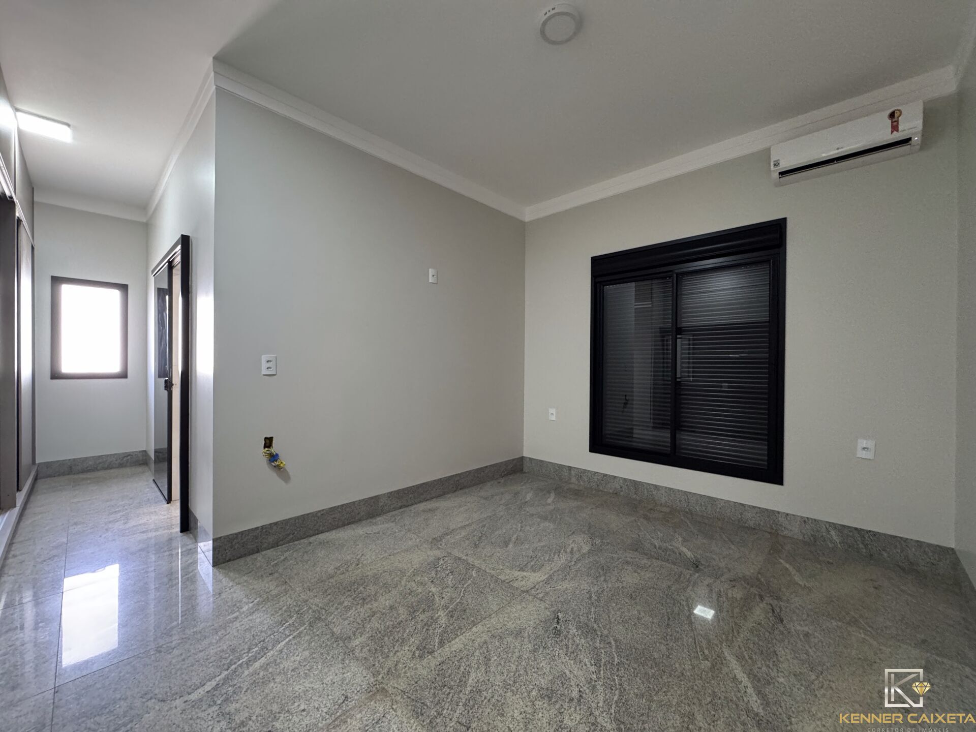 Casa, 4 quartos, 290 m² - Foto 10