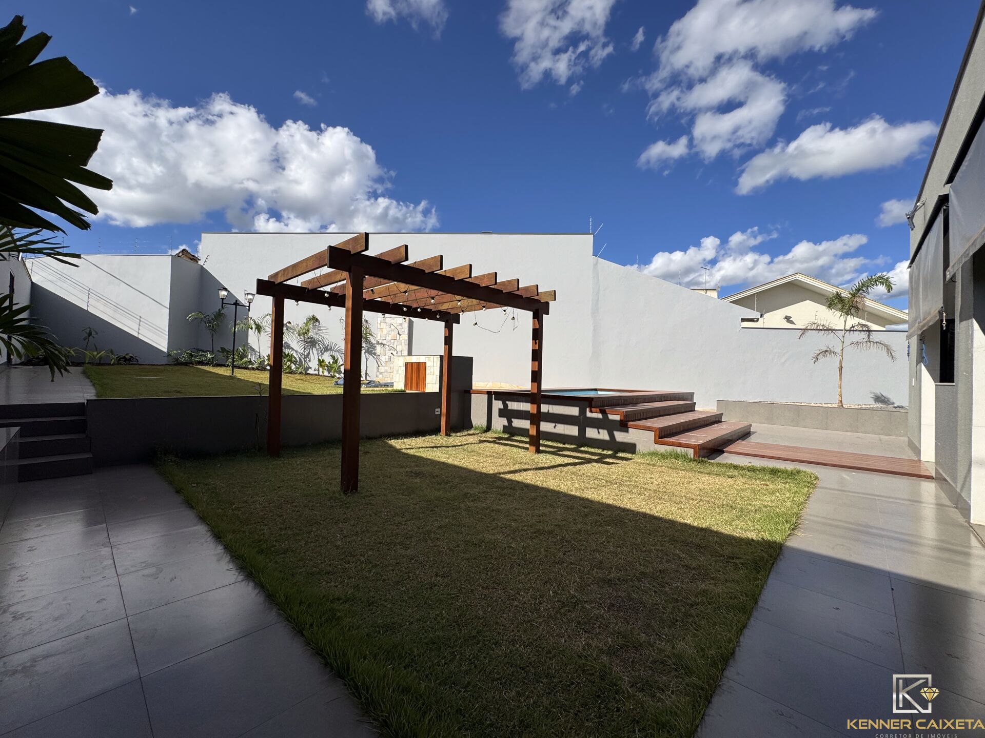 Casa, 4 quartos, 290 m² - Foto 3