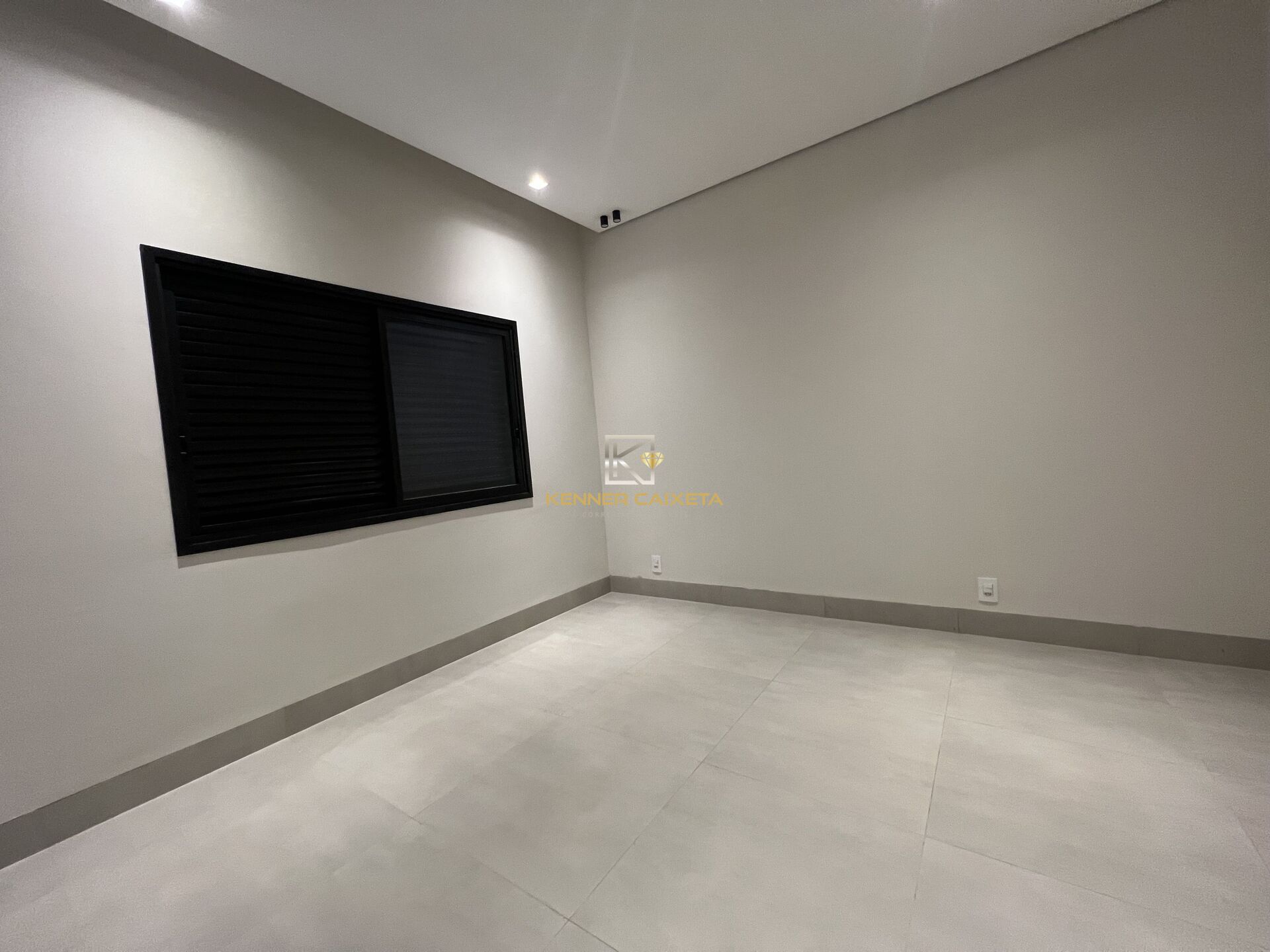 Casa à venda com 3 quartos, 159m² - Foto 4