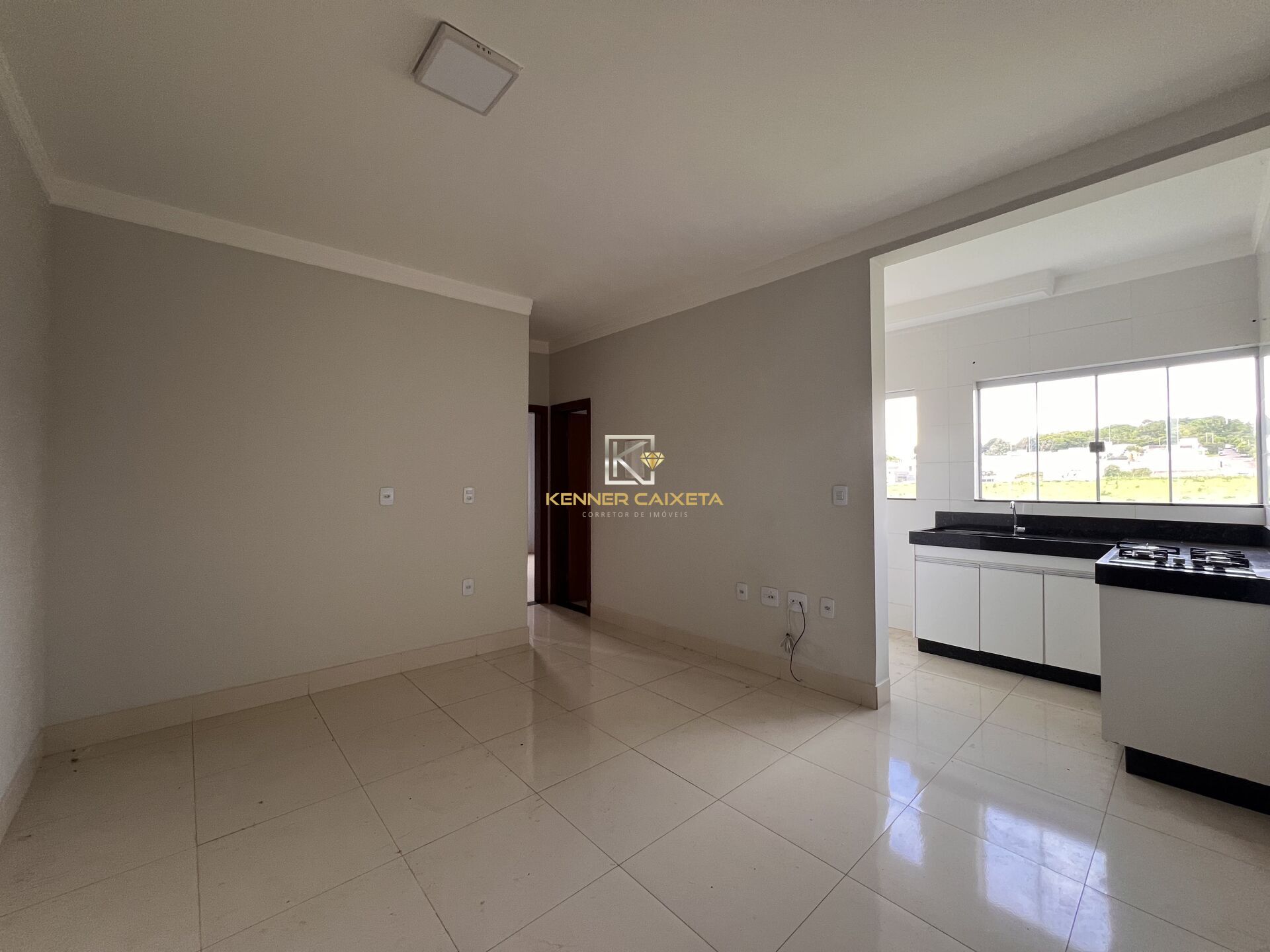 Apartamento à venda com 2 quartos, 70m² - Foto 1