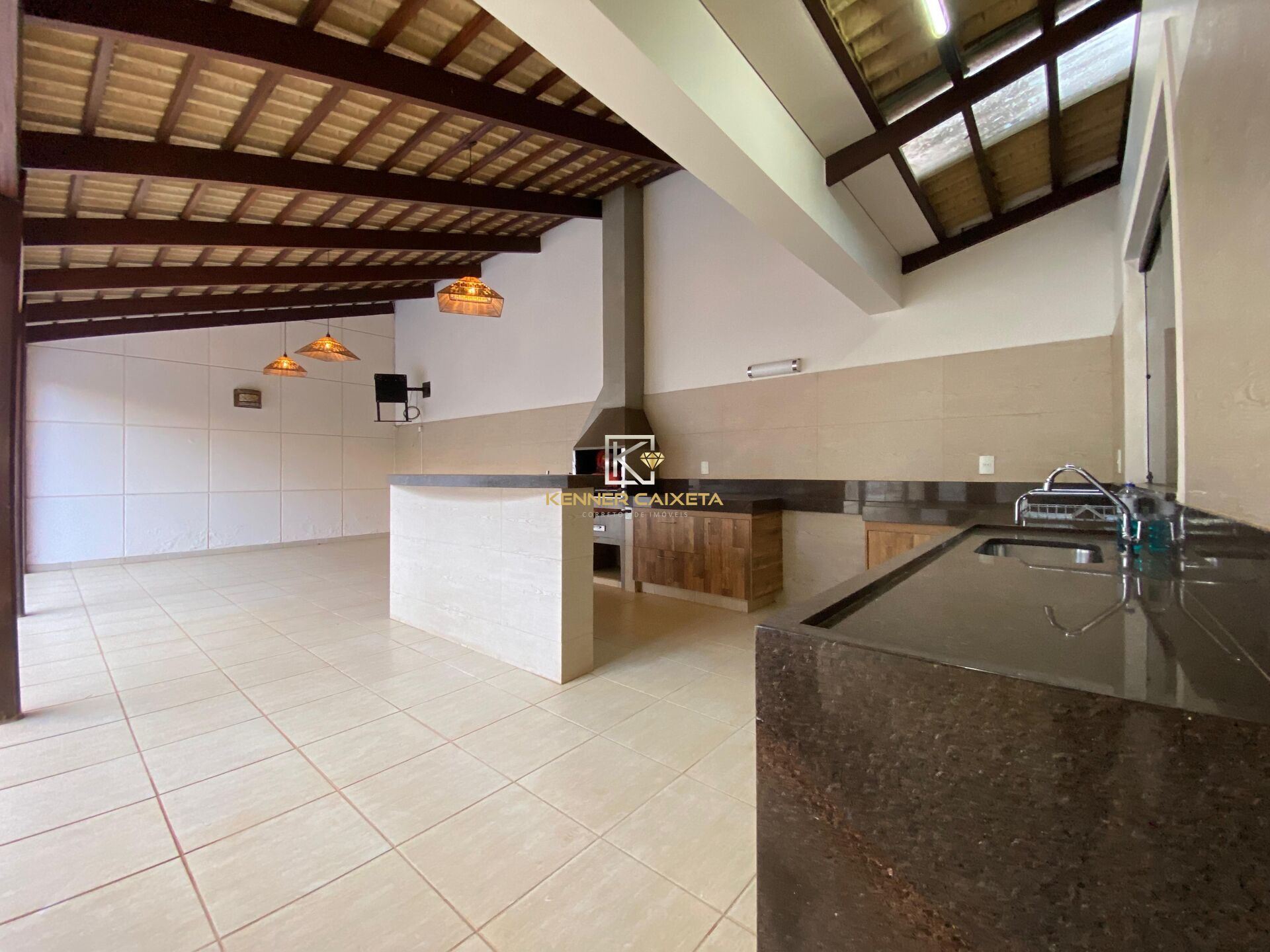 Casa à venda com 4 quartos, 348m² - Foto 35