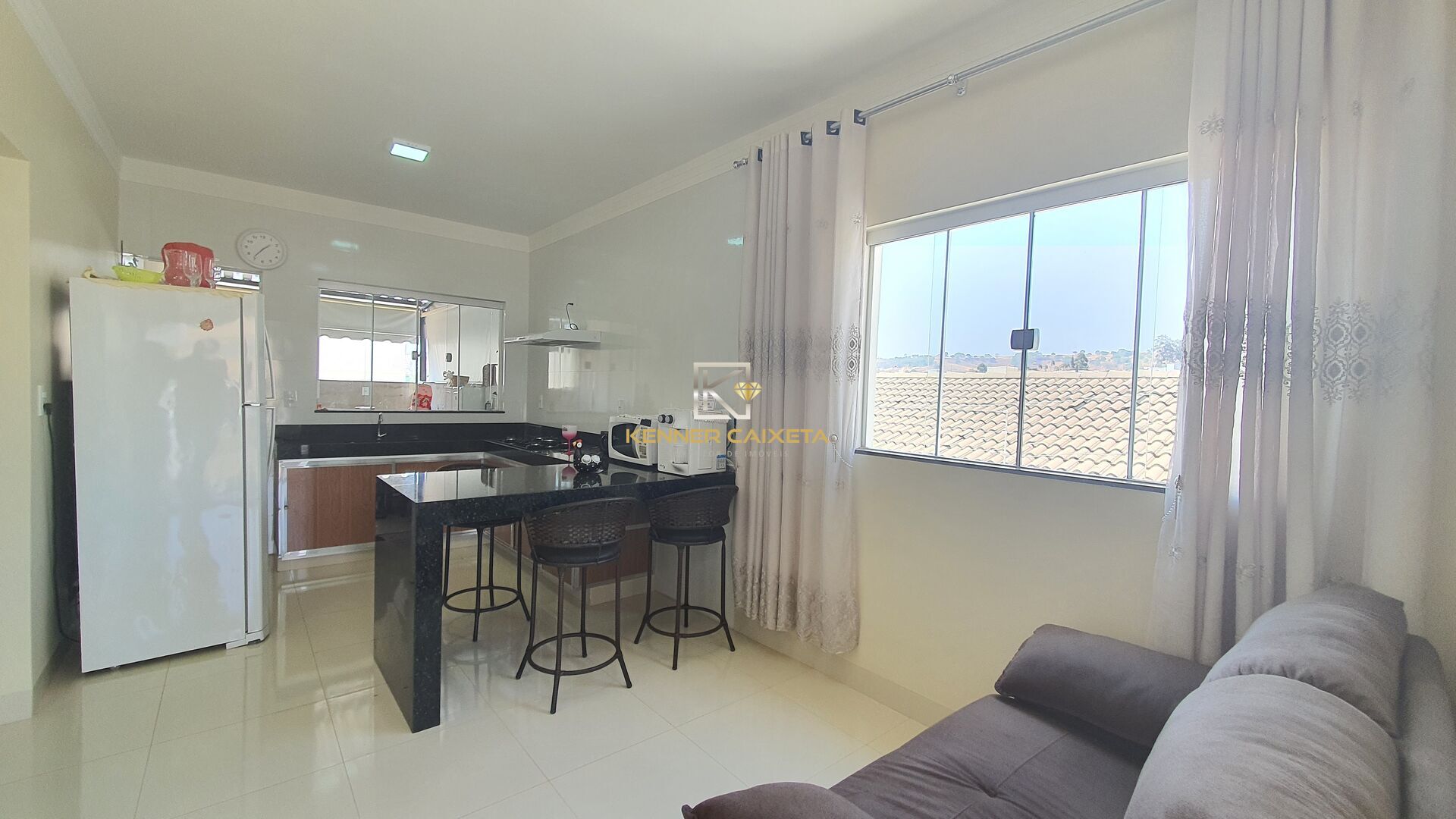 Apartamento à venda com 3 quartos, 69m² - Foto 1