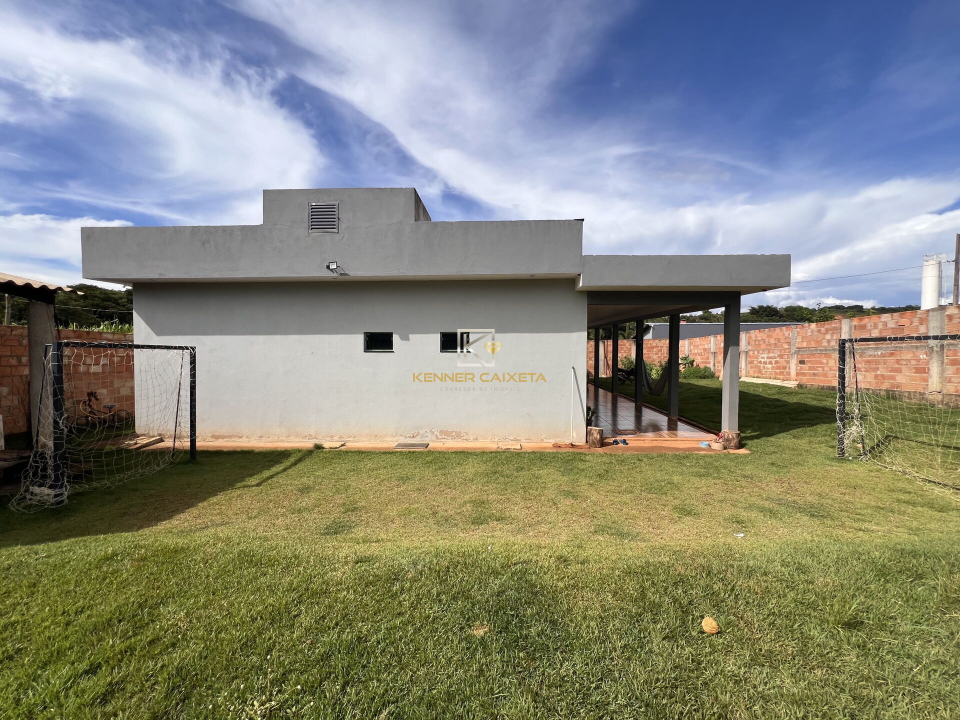 Fazenda à venda com 3 quartos, 200m² - Foto 3