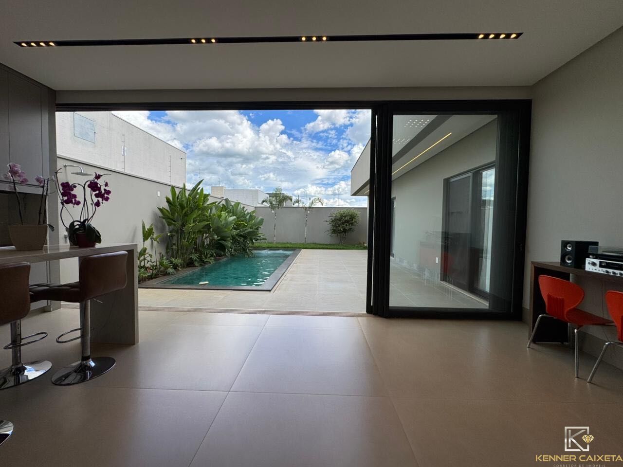 Casa, 4 quartos, 384 m² - Foto 22