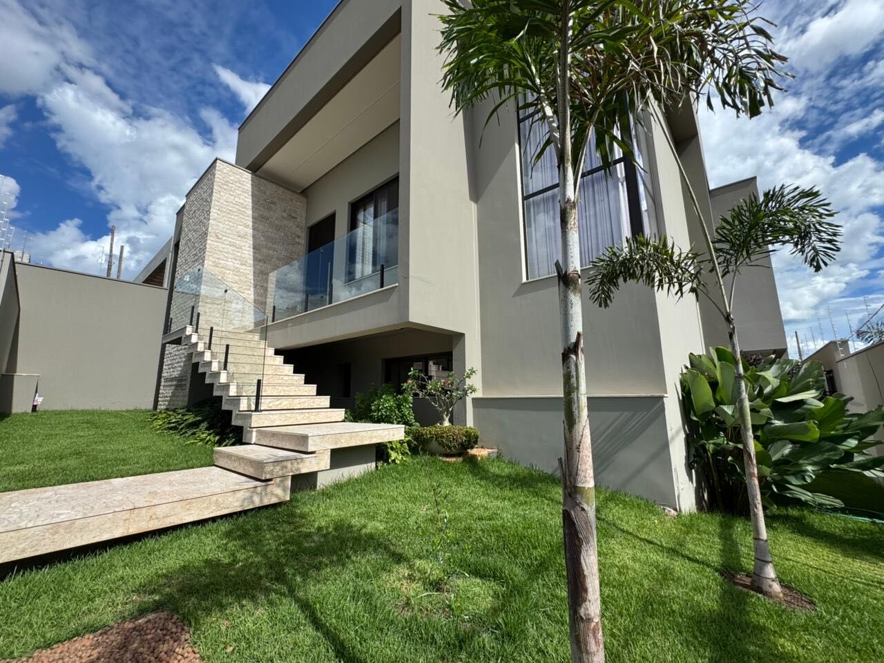 Casa, 4 quartos, 384 m² - Foto 1