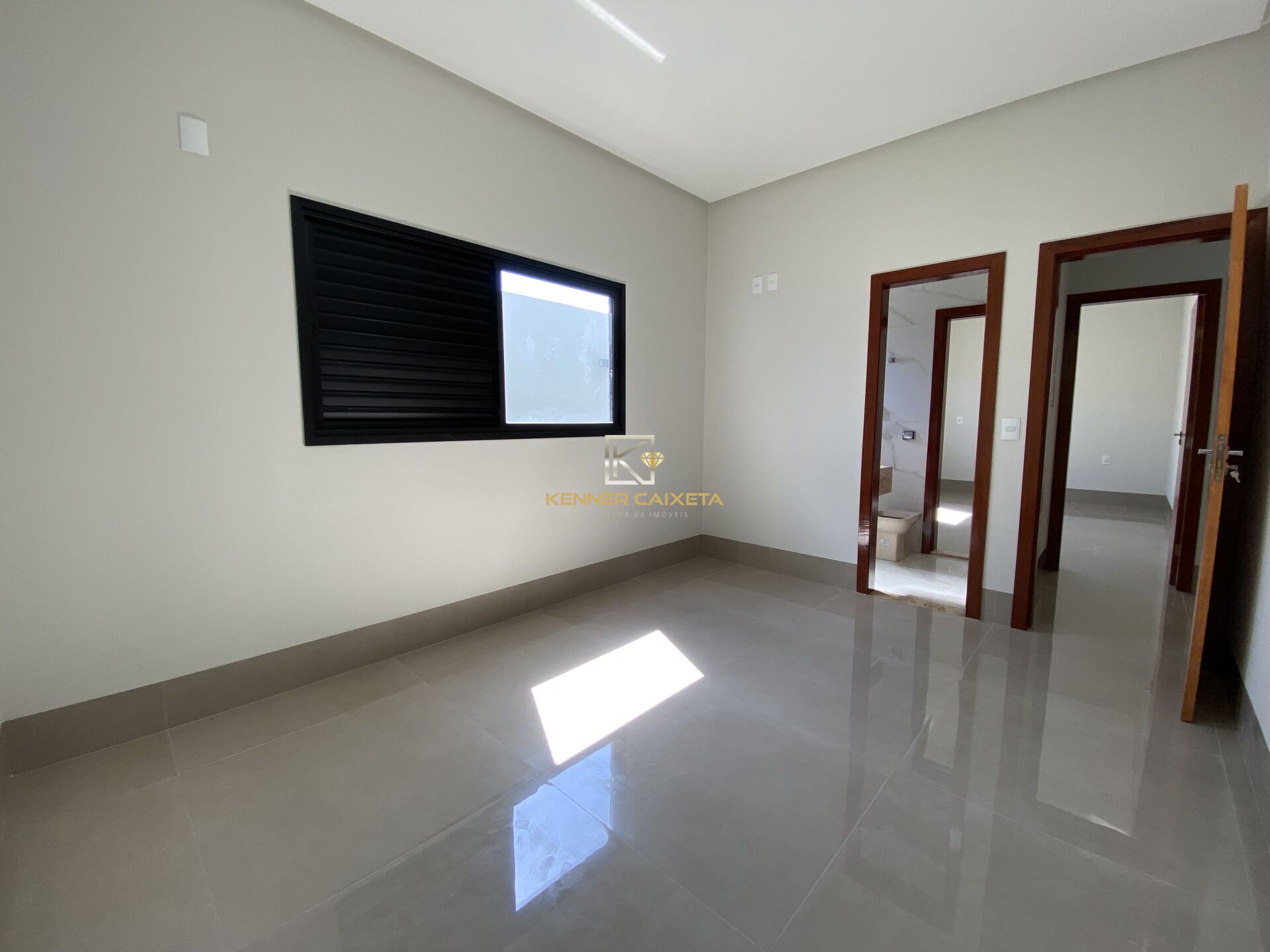 Casa à venda com 3 quartos, 182m² - Foto 6