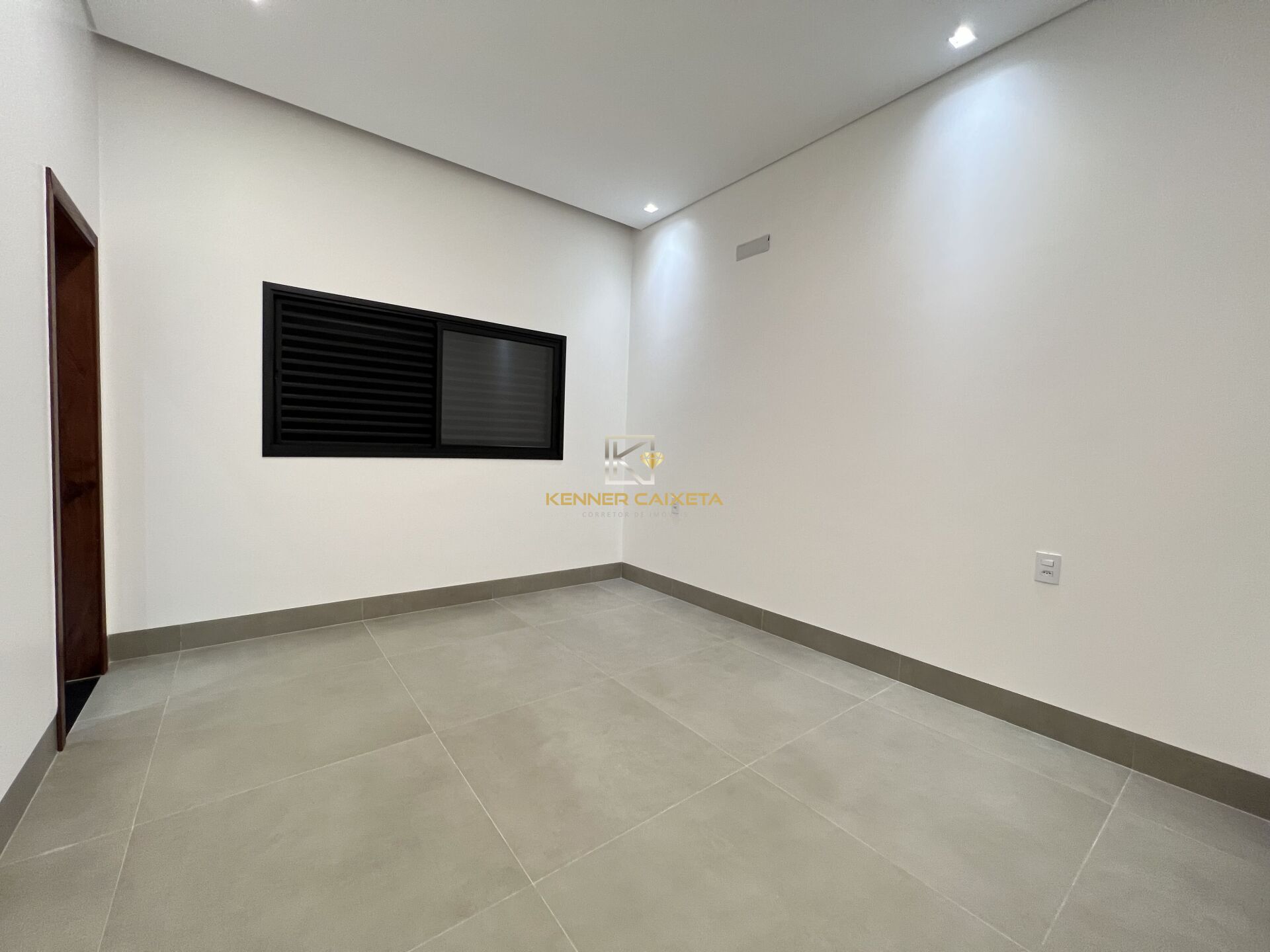 Casa à venda com 3 quartos, 205m² - Foto 14